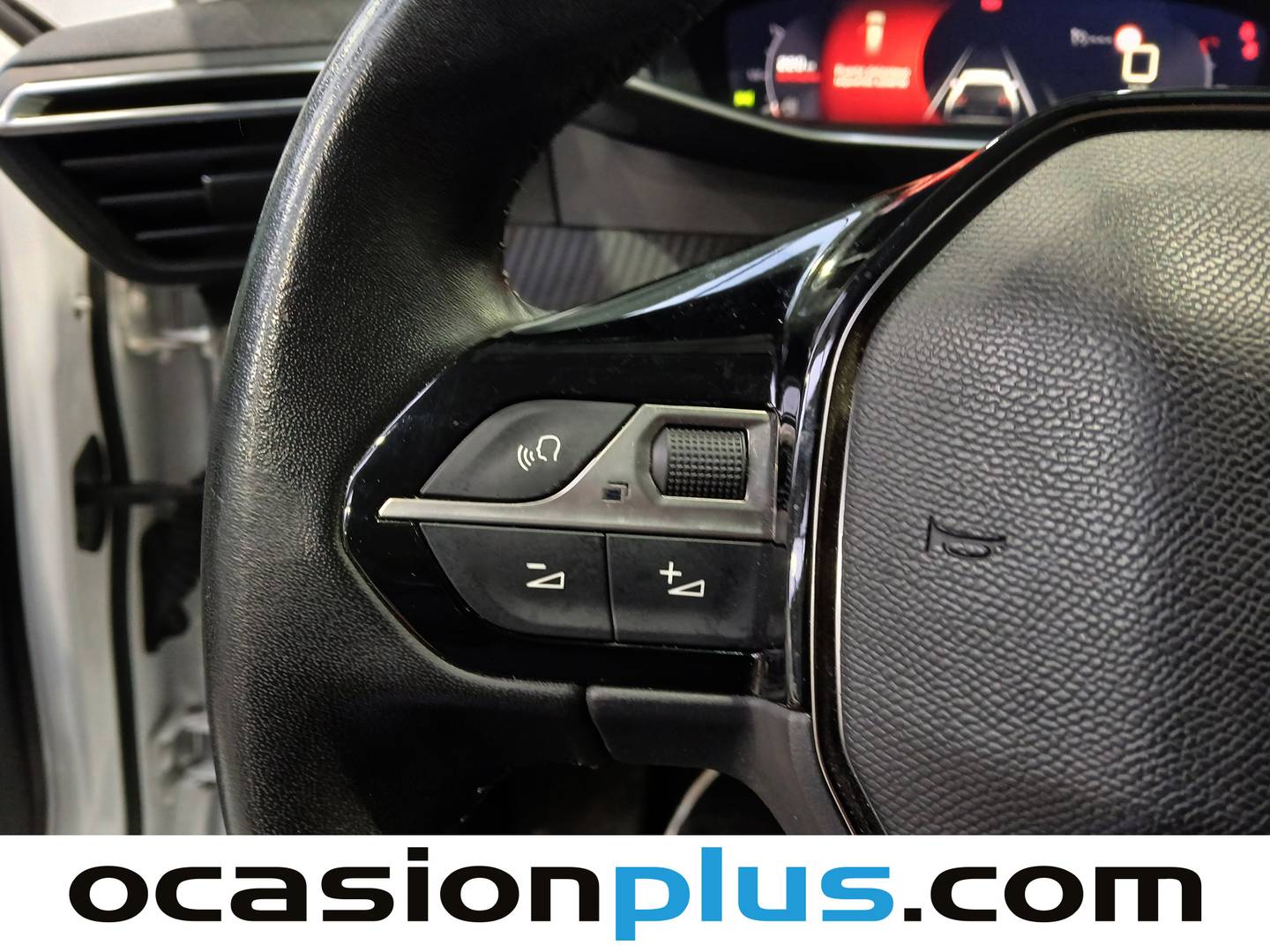 Foto Peugeot 2008 Peugeot 2008 BlueHDi 110 Allure Pack (110 CV)