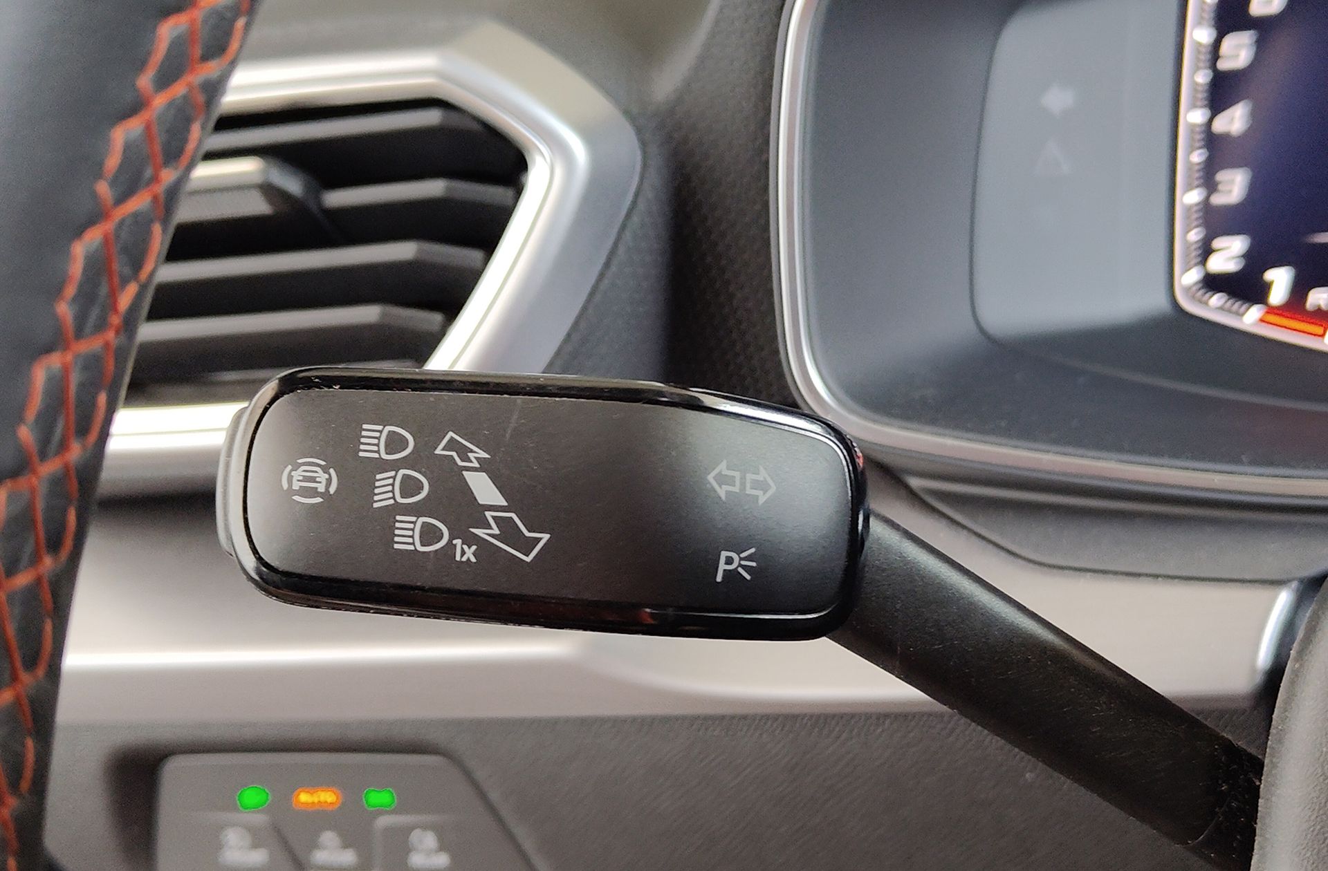 SEAT León 1.0 eTSI FR XXL ECO DSG - foto 29