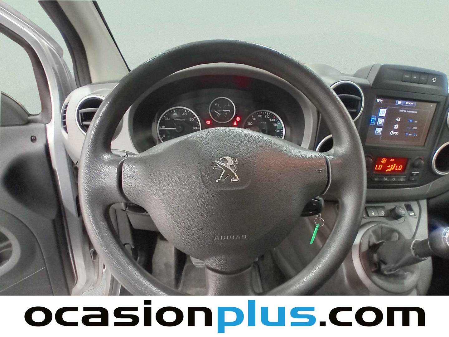 Foto Peugeot Partner Peugeot Partner Tepee 1.2 PureTech Outdoor (110 CV)