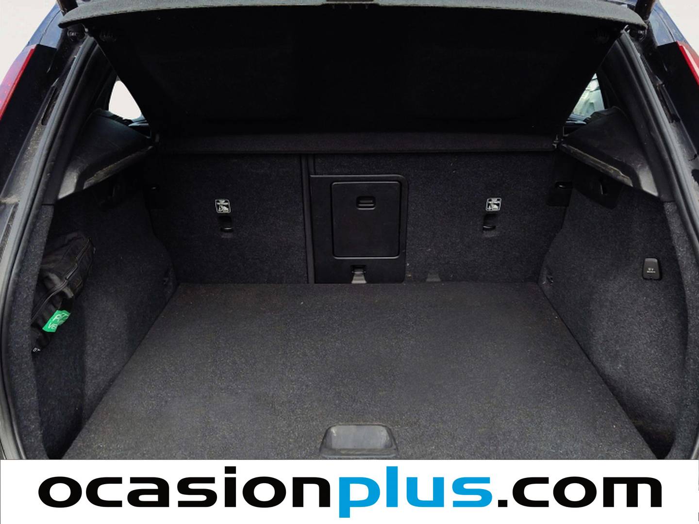 Fotos maletero Volvo XC40 Volvo XC40 T2 Momentum Core (129 CV)