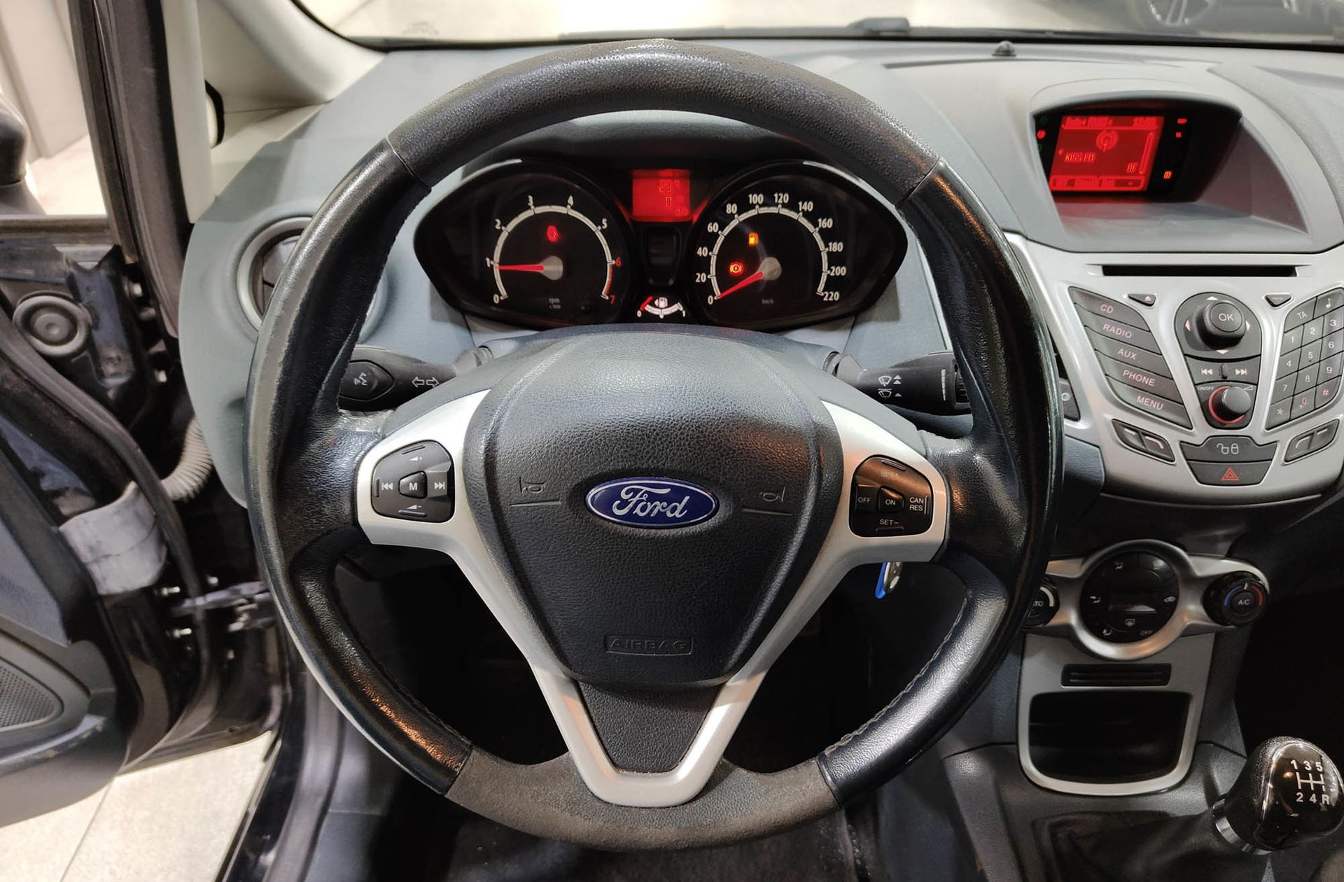 Ford Fiesta 1.25 Trend - foto 17