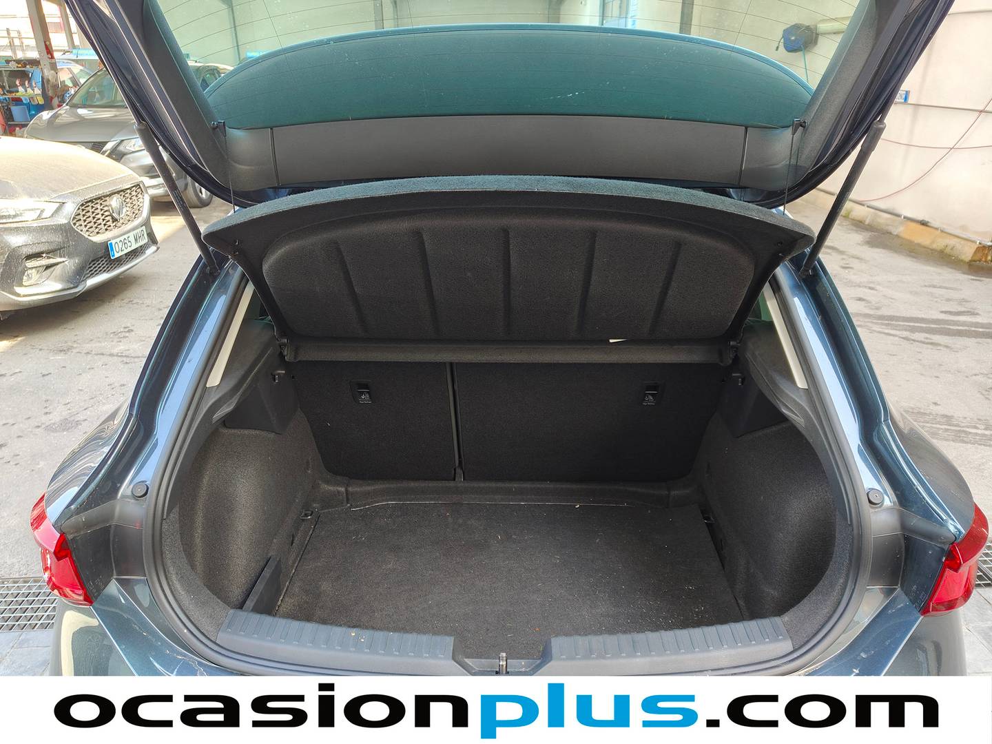 Fotos maletero Seat León Seat León 1.0 TSI S&S Style 25 Aniversario (110 CV)