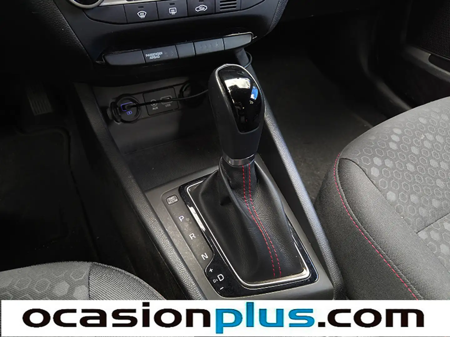 Foto Hyundai i20 Hyundai i20 1.0 TGDI Tecno LE DCT (100 CV)