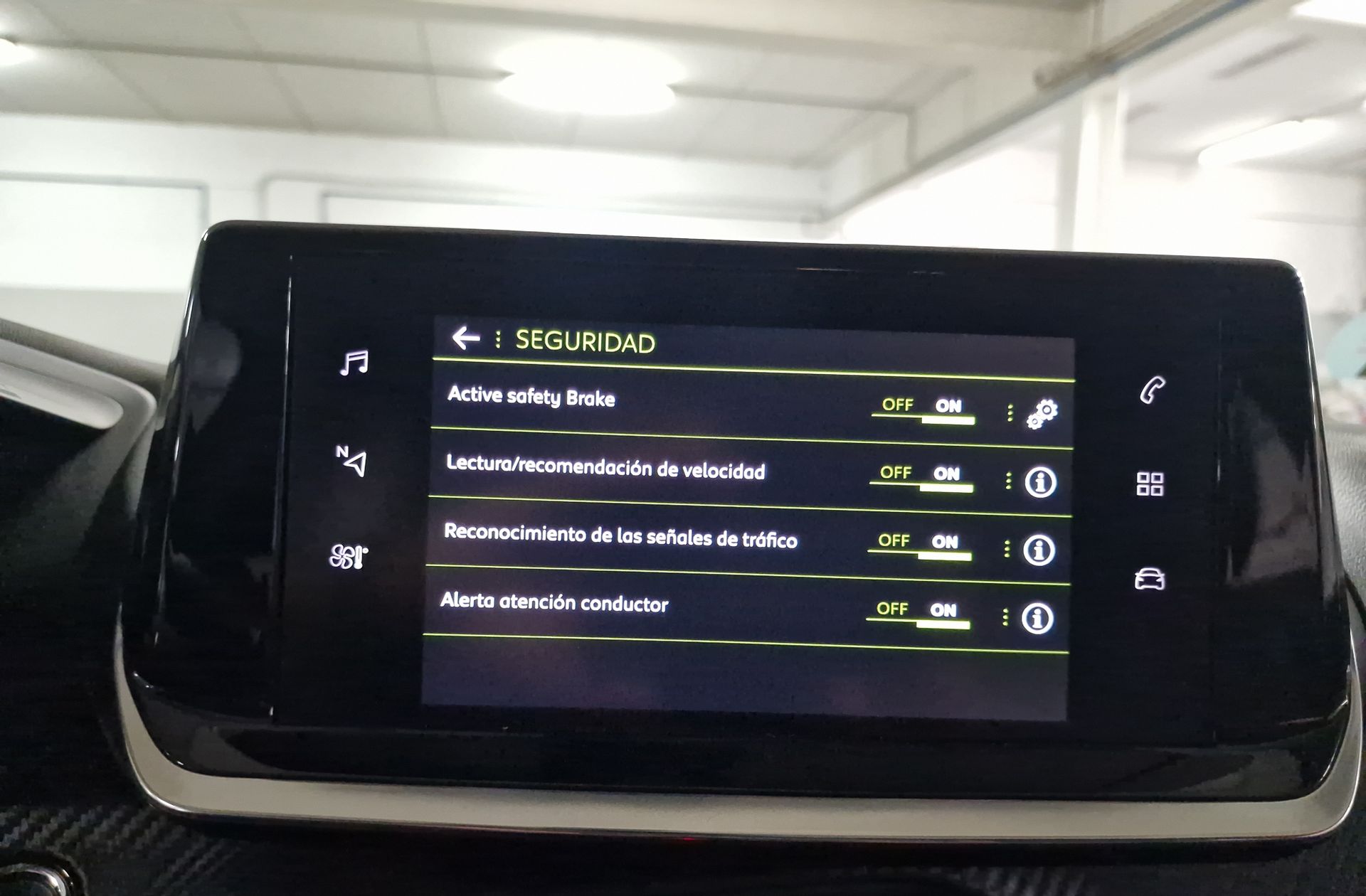 Peugeot 2008 PureTech 130 Allure Pack - foto 14