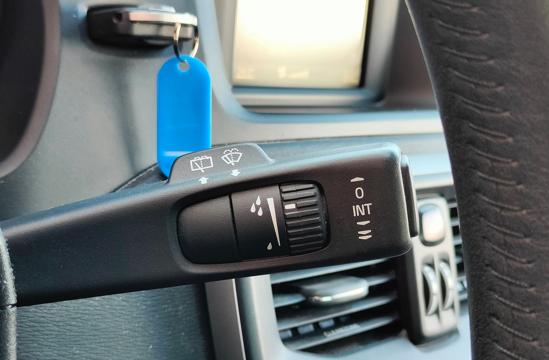 Volvo V40 T2 Kinetic - foto 23