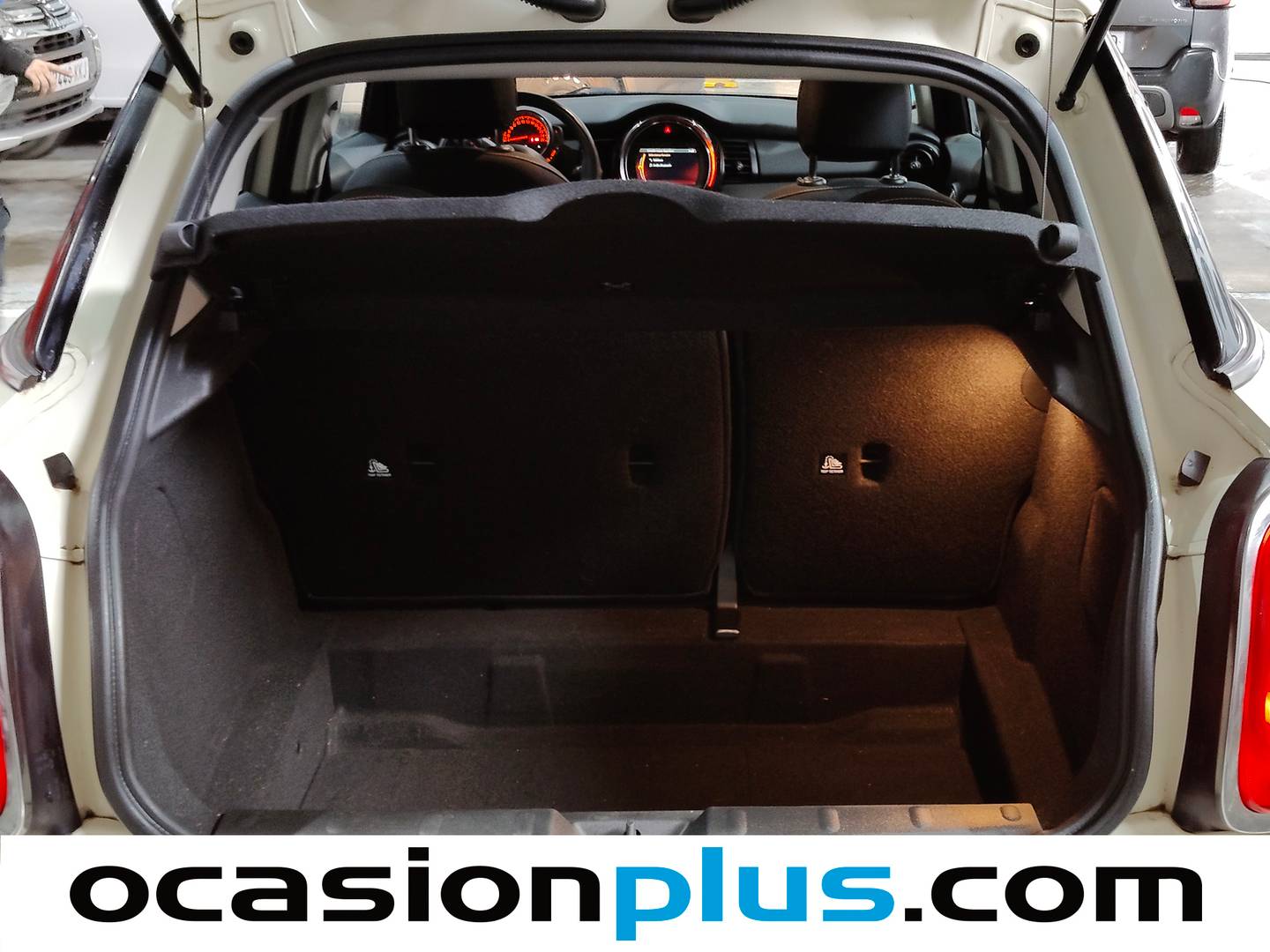 Foto Mini MINI MINI MINI 5 Puertas One (102 CV)