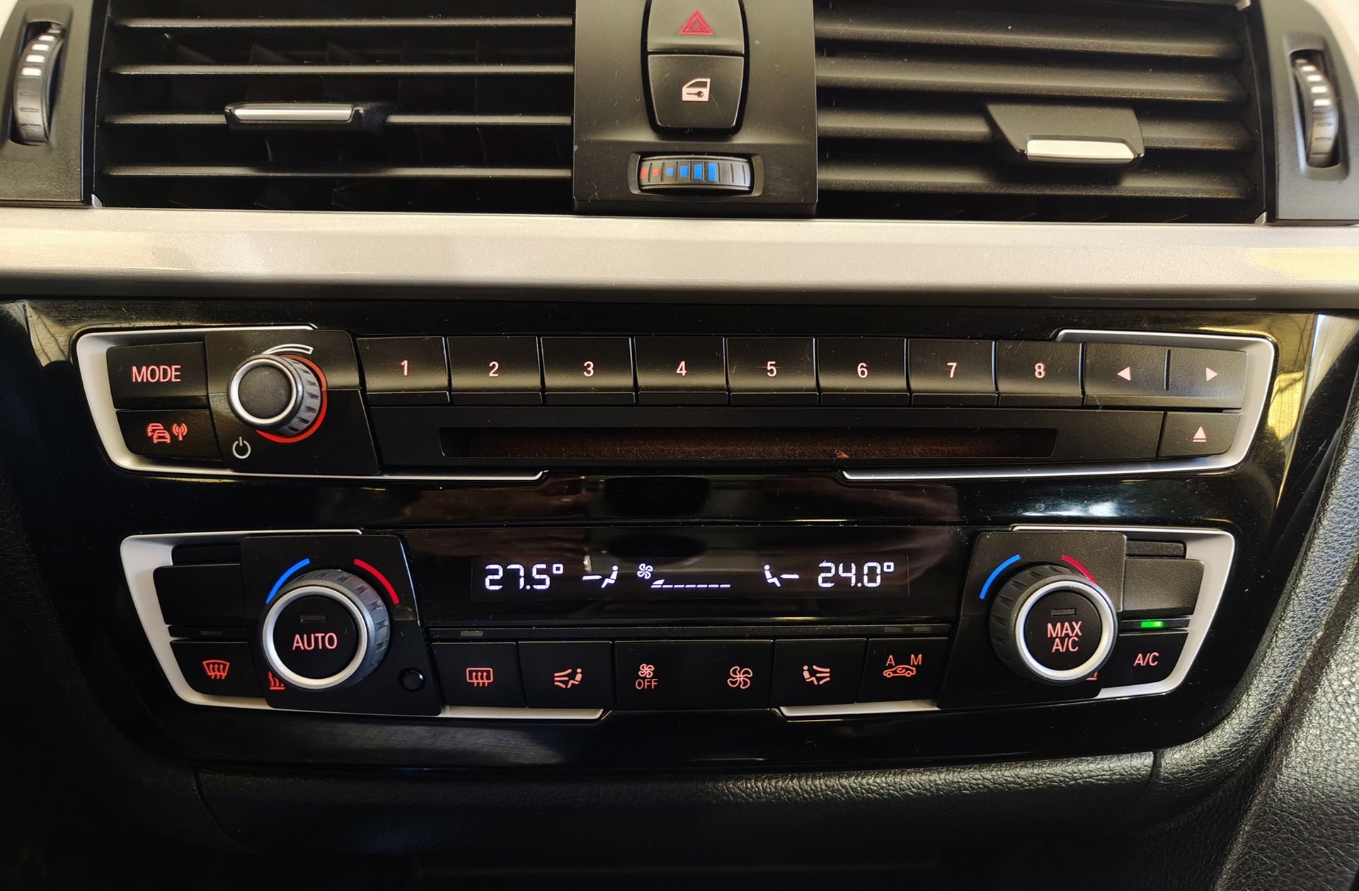 BMW Serie 3 318d Touring - foto 29