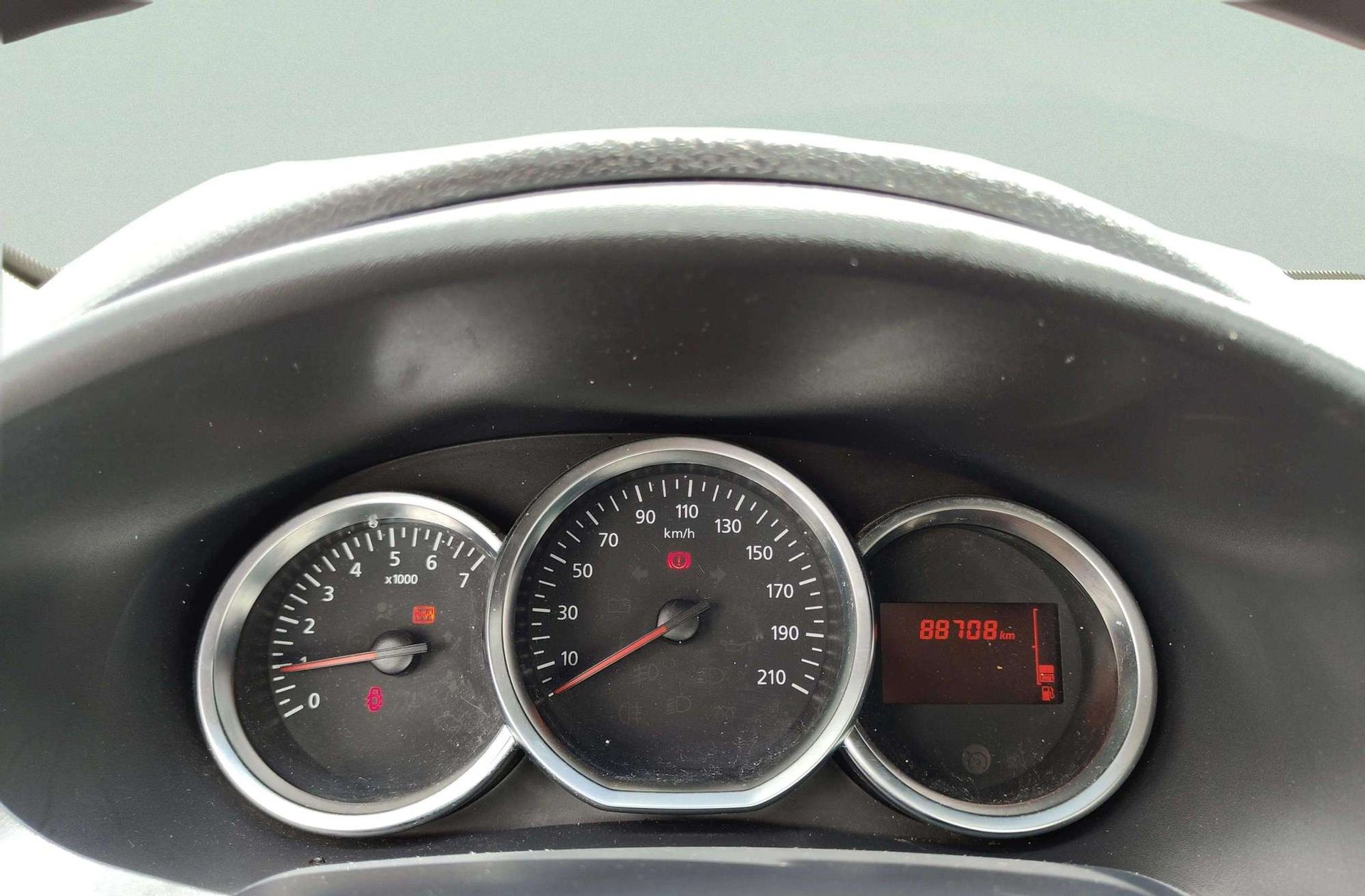 Dacia Sandero Laureate dCi - foto 24