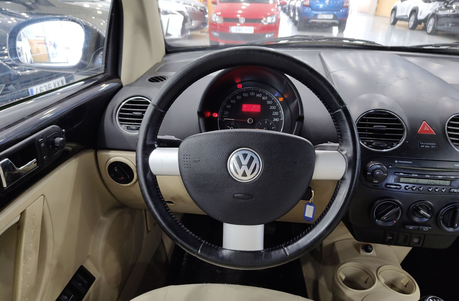 Volkswagen Beetle Cabrio 1.9 TDI - foto 13