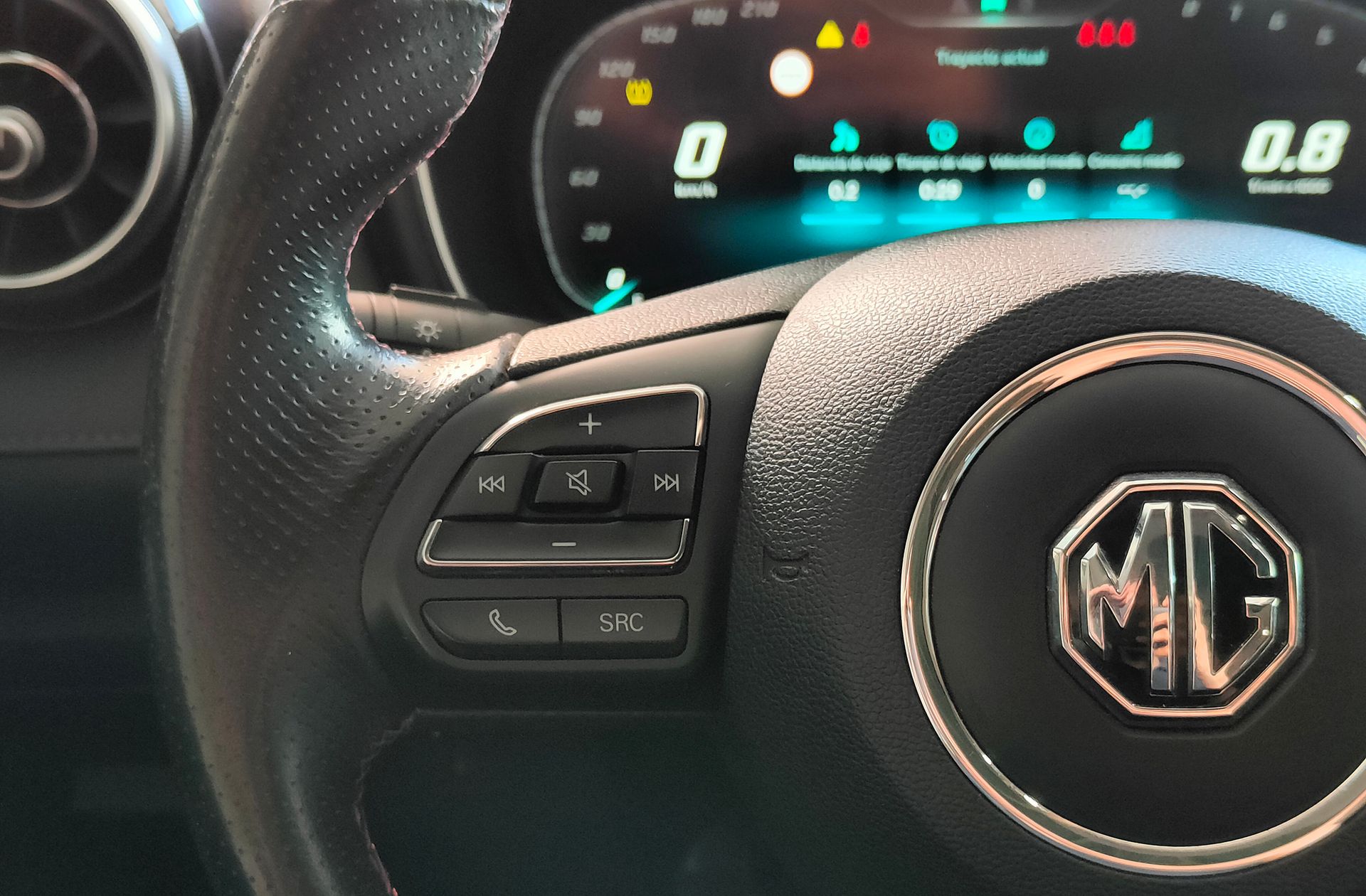 MG HS 1.5 Turbo GDI Luxury - foto 28