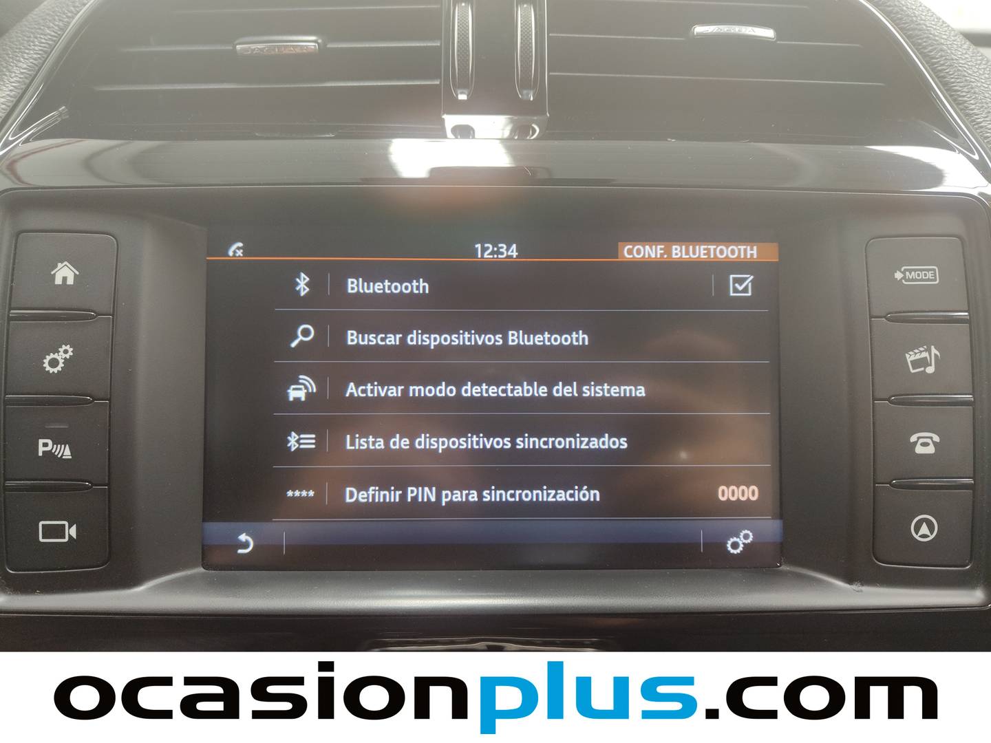 Foto Jaguar F-Pace Jaguar F-PACE 2.0L i4D Pure AWD Auto (180 CV)