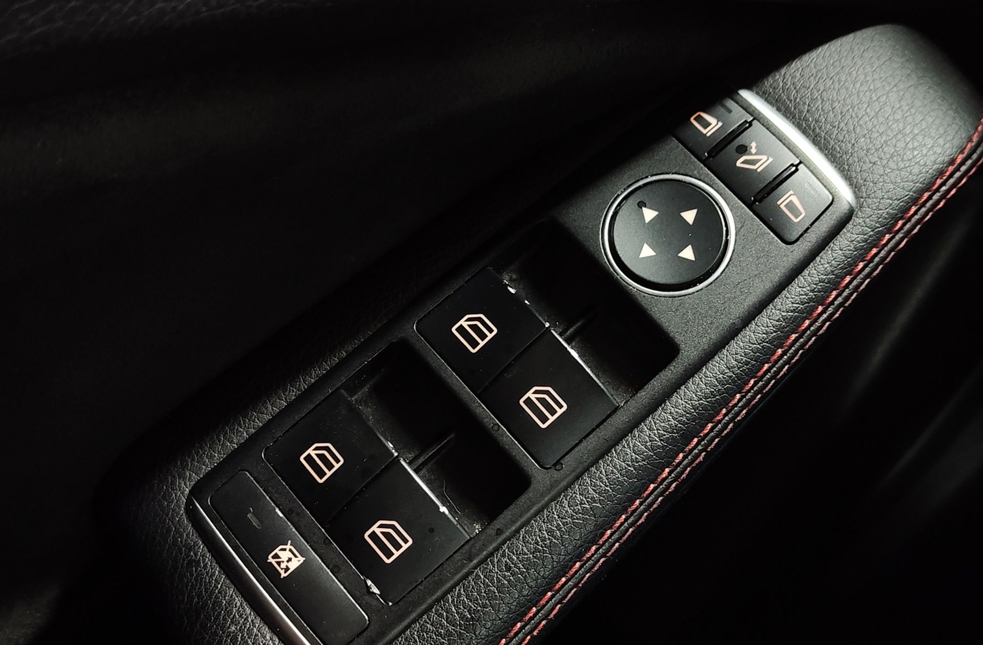 Mercedes-Benz Clase A 200 d AMG Line - foto 40