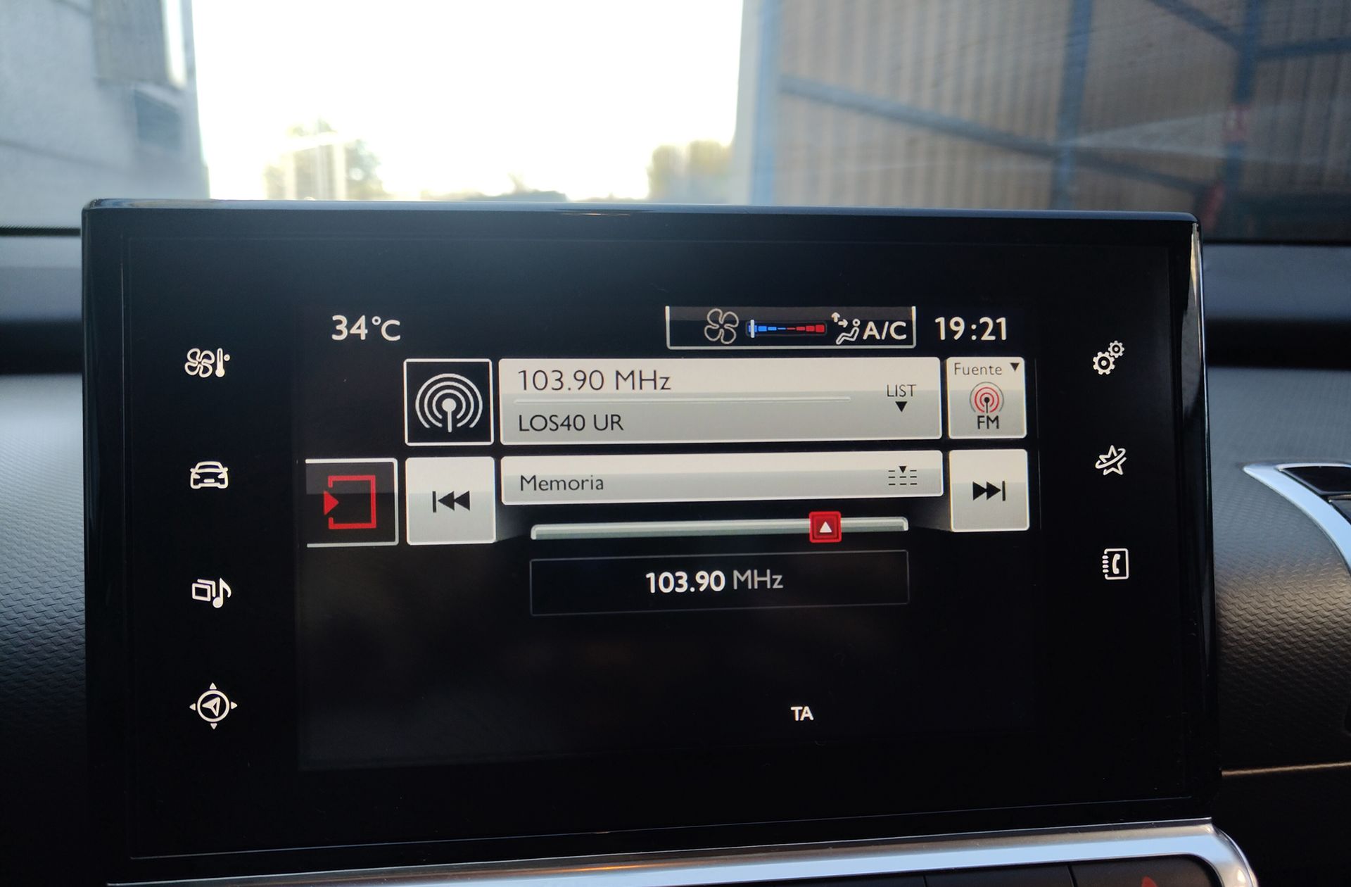 Citroën C4 Cactus PureTech 110 Feel - foto 25