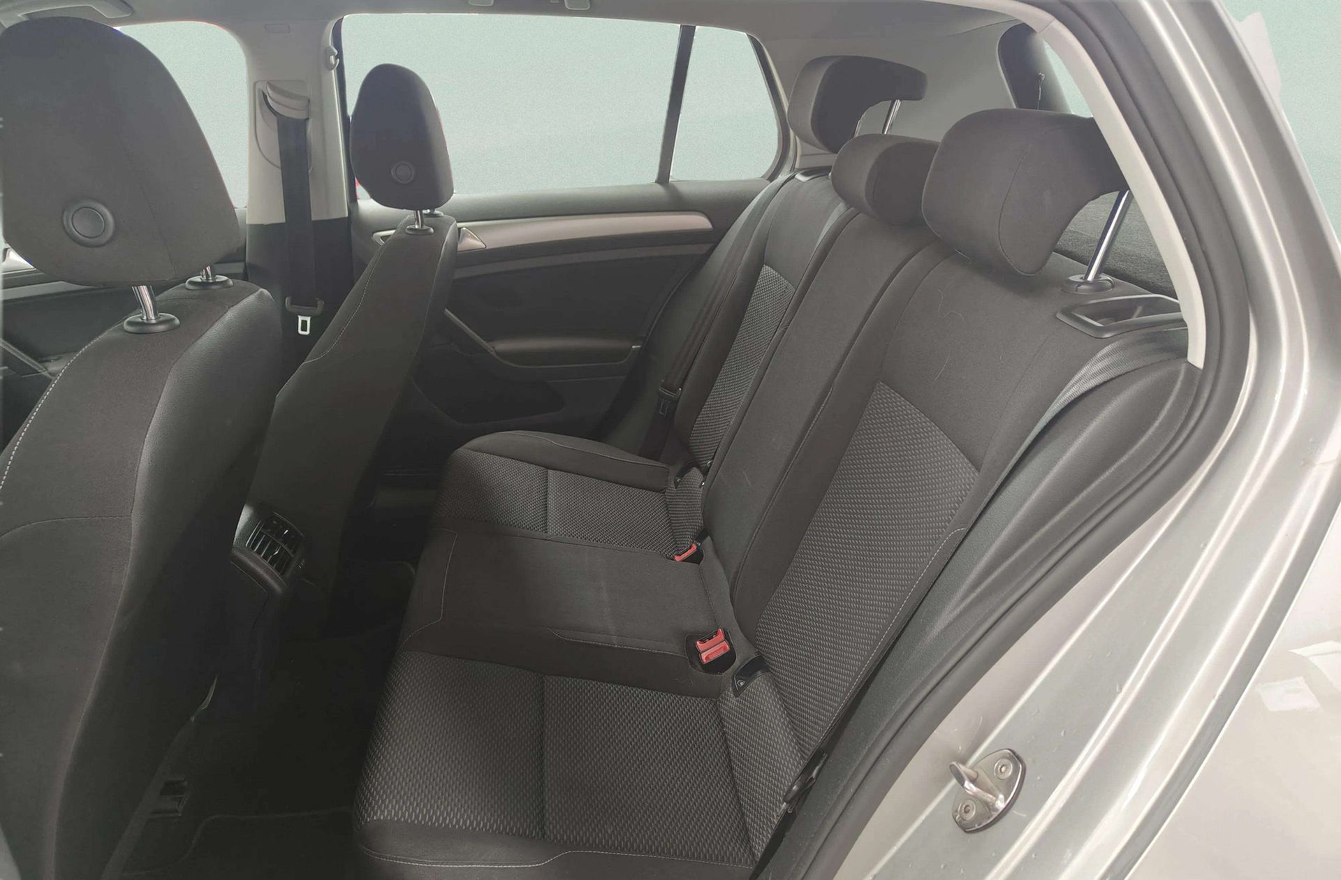 Volkswagen Golf Business Navi 1.6 TDI DSG - foto 11