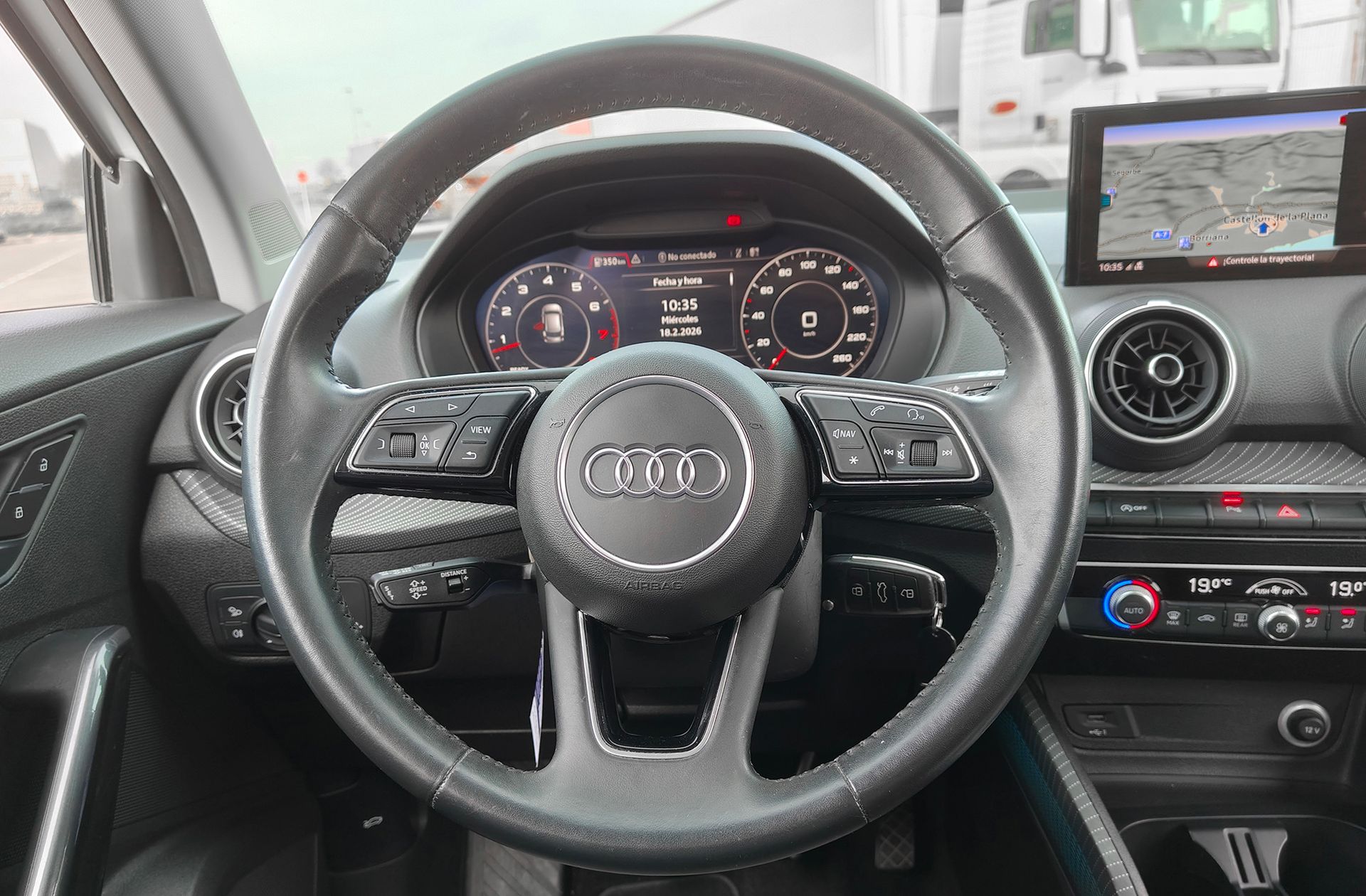 Audi Q2 sport 35 TFSI - foto 24