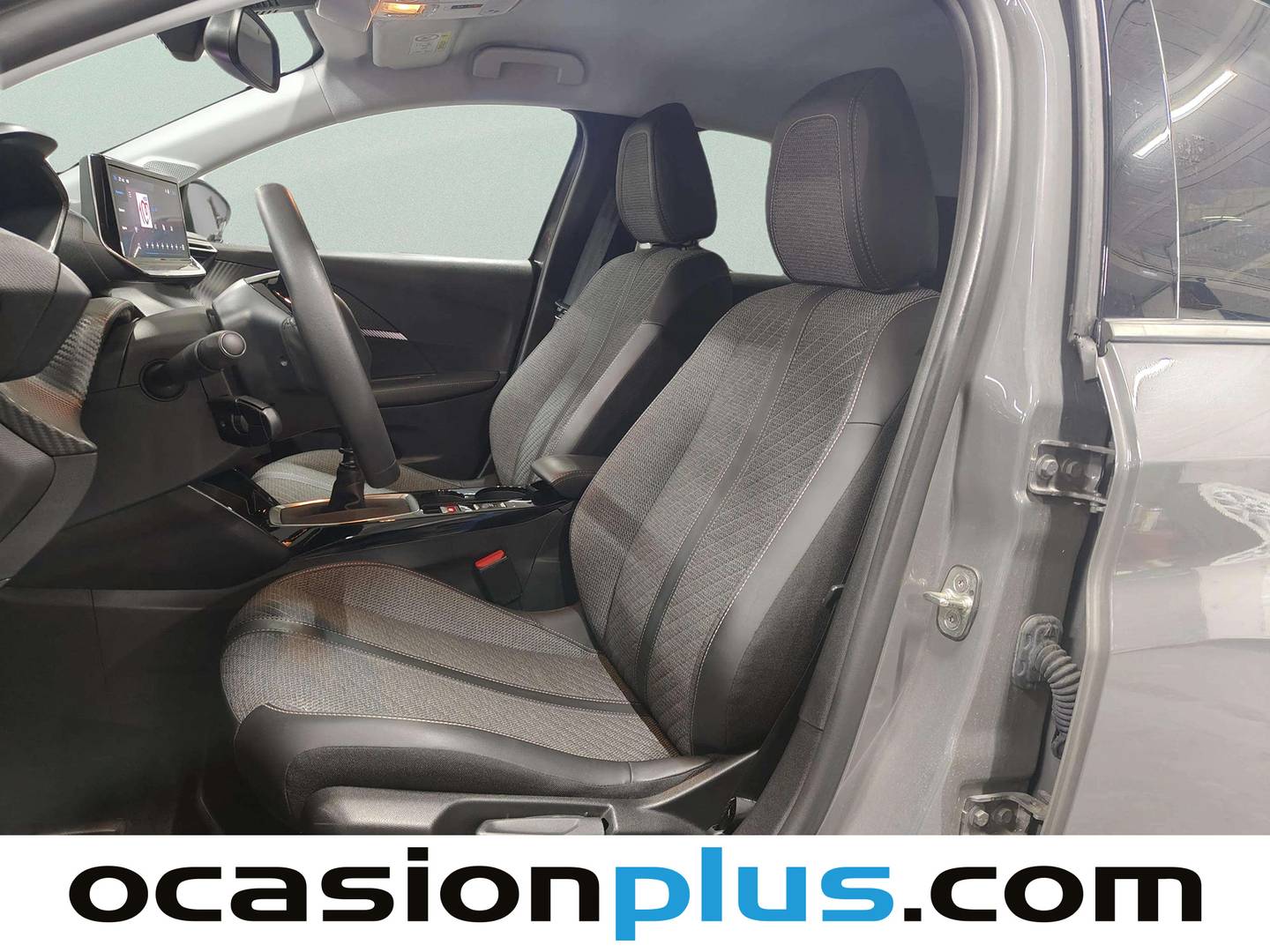 Foto asientos delanteros Peugeot 208 Peugeot 208 PureTech 100 Allure (100 CV)