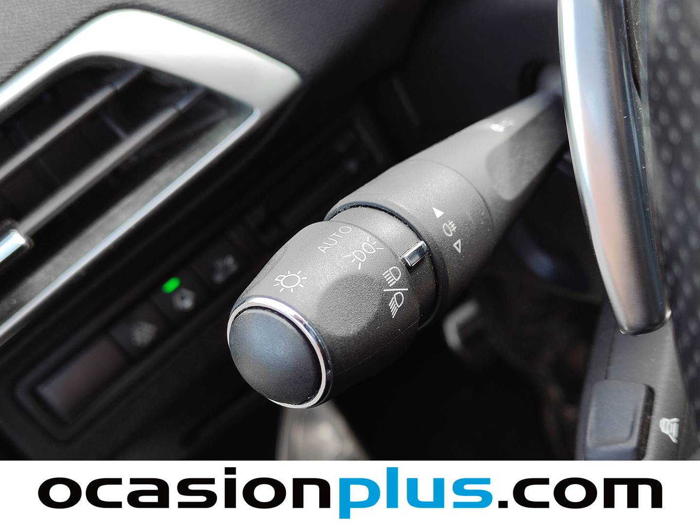 Foto Peugeot 3008 Peugeot 3008 PureTech 130 S&S GT Pack EAT8 (130 CV)