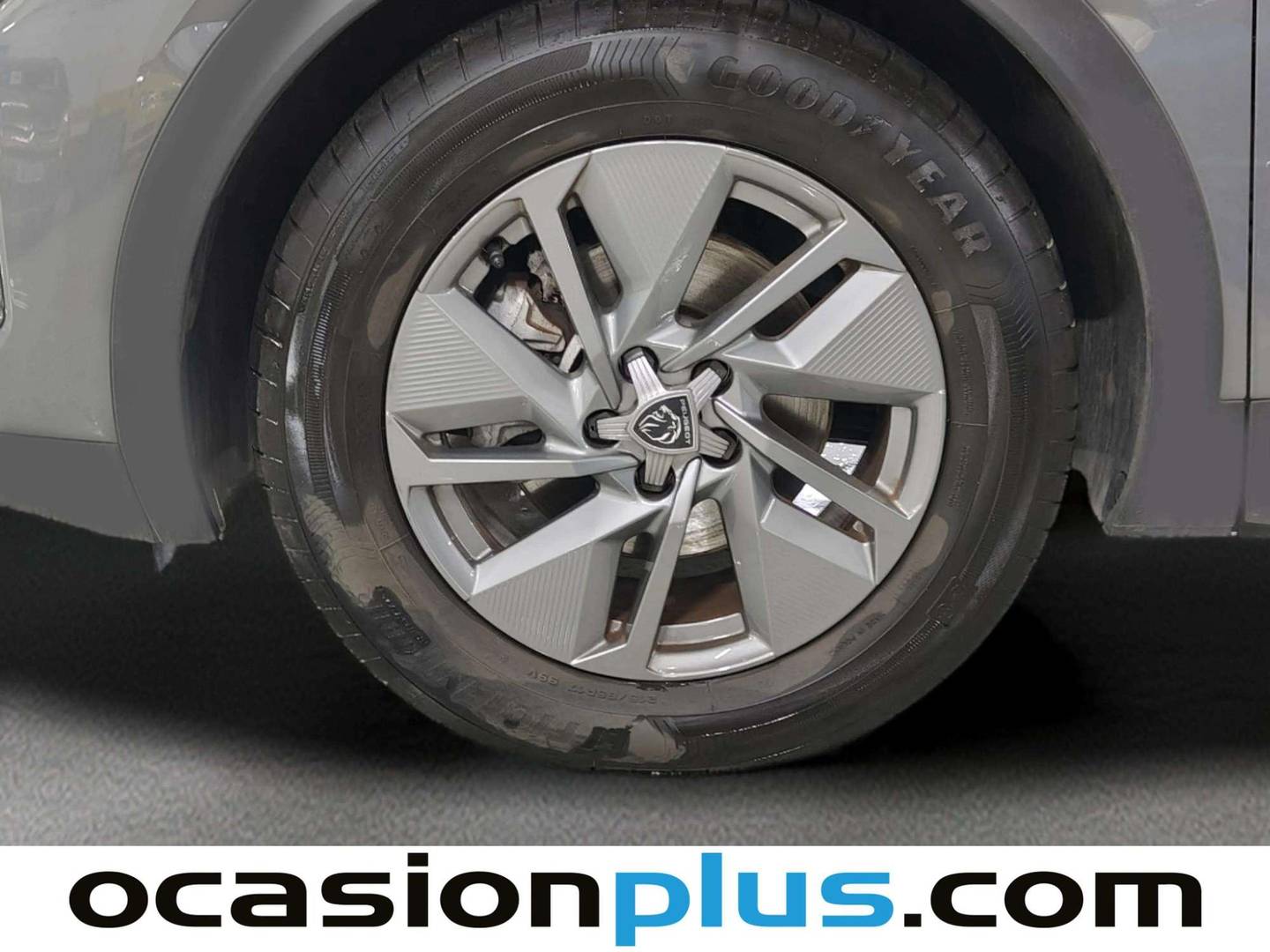 Peugeot 408 Peugeot 408 Allure Hybrid 145 eDCS6 107 kW (145 CV) automático