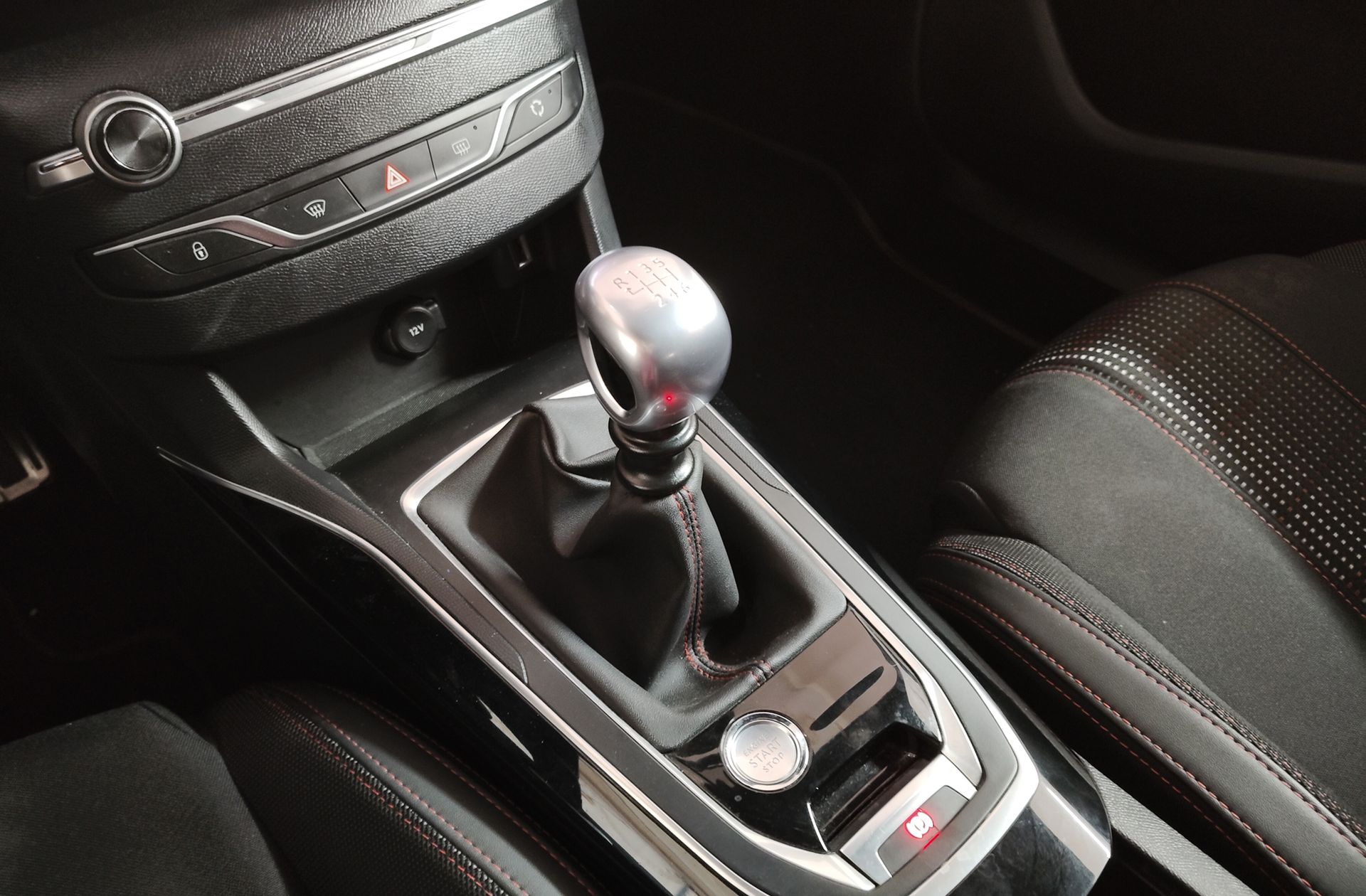 Peugeot 308 PureTech 130 GT Line - foto 6