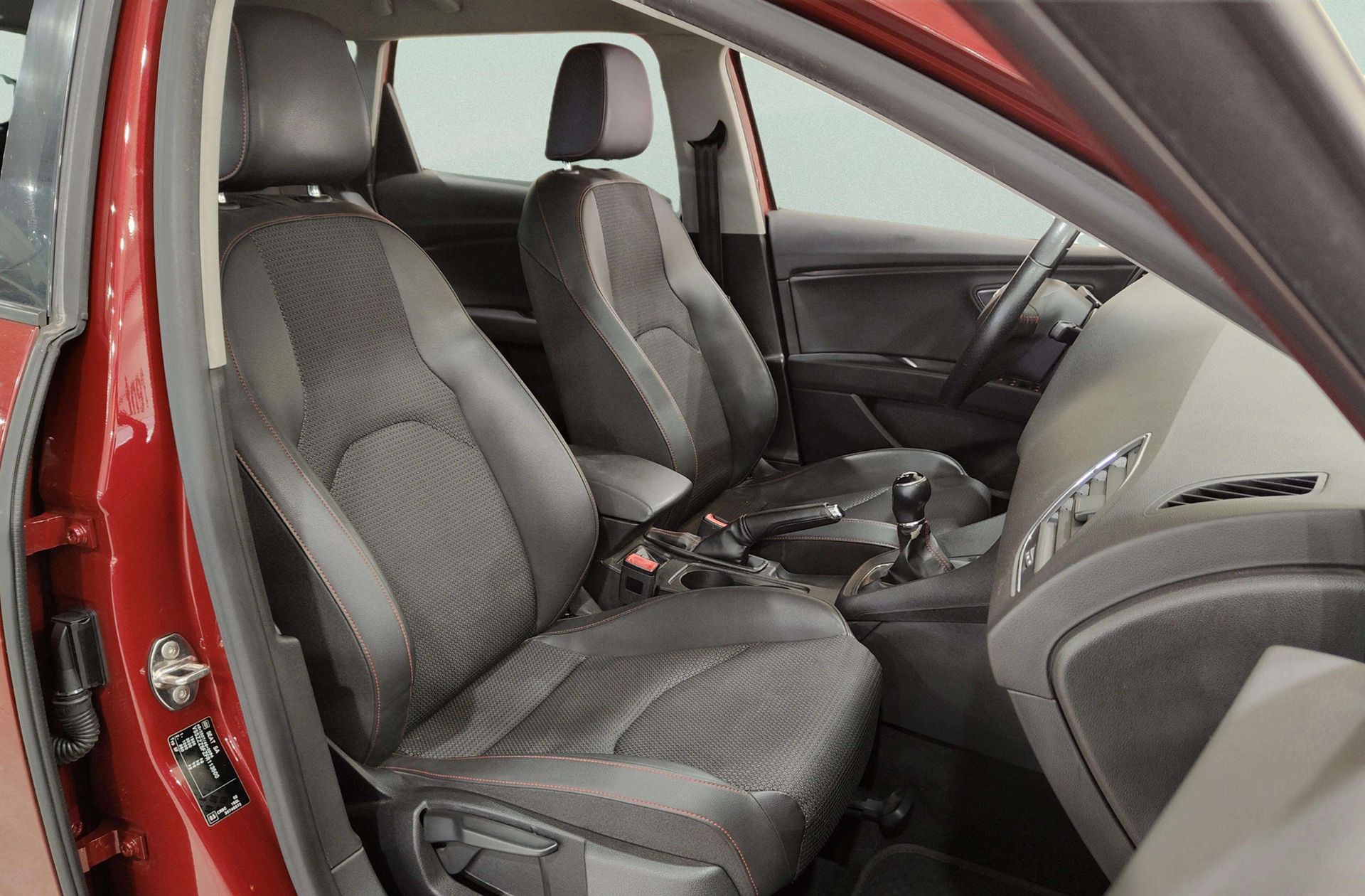 SEAT León ST 2.0 TDI FR - foto 17
