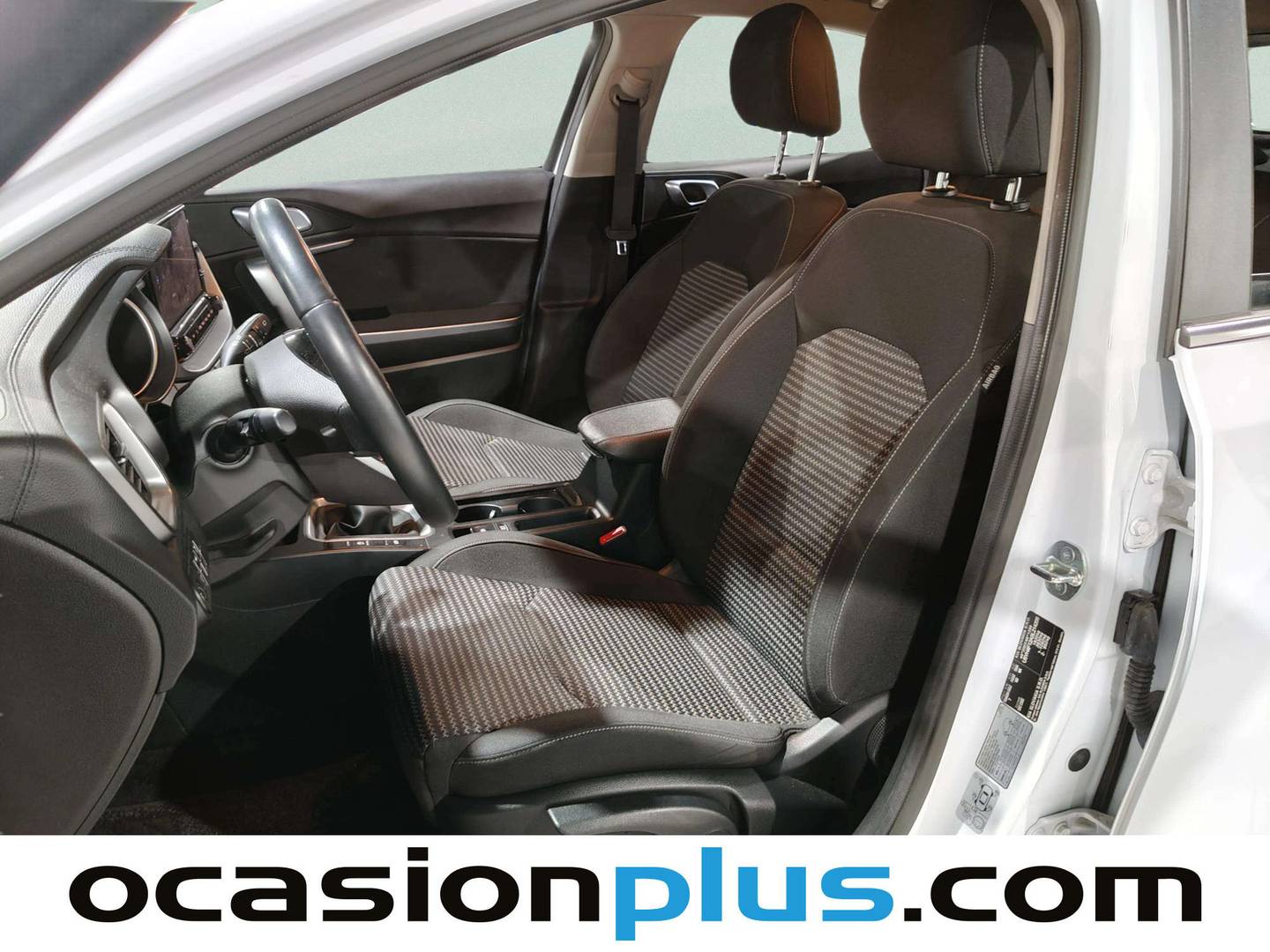 Foto asientos delanteros KIA XCeed KIA XCeed 1.0 T-GDi Drive (100 CV)
