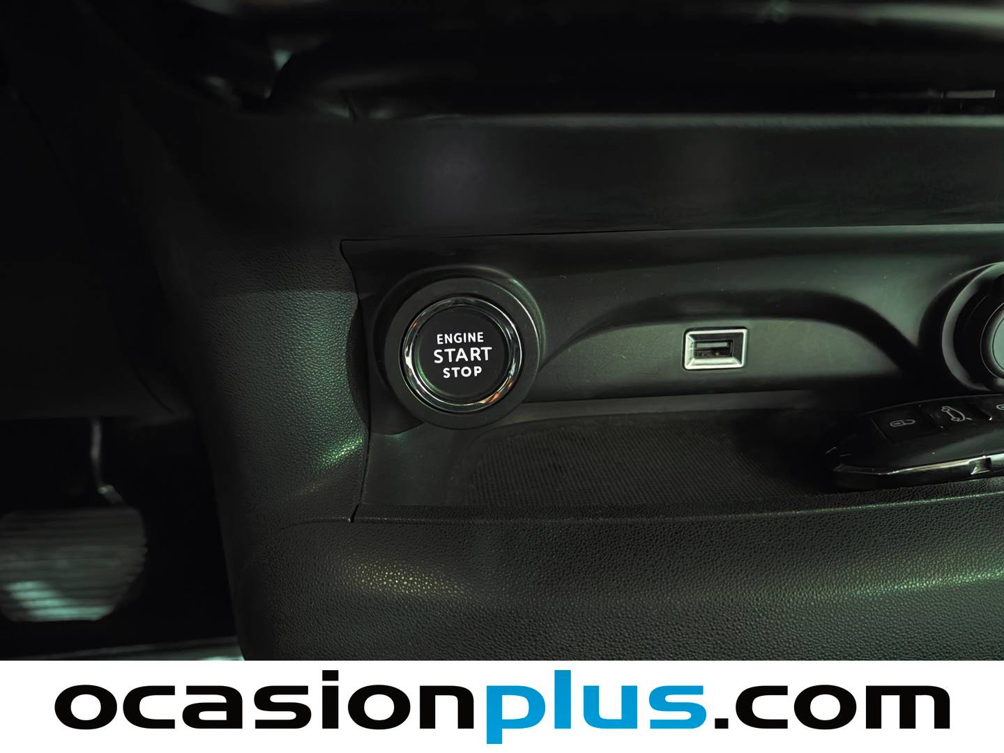 Foto Citroën C4 Cactus Citroen C4 Cactus BlueHDi 120 S&S Shine EAT6 (120 CV)