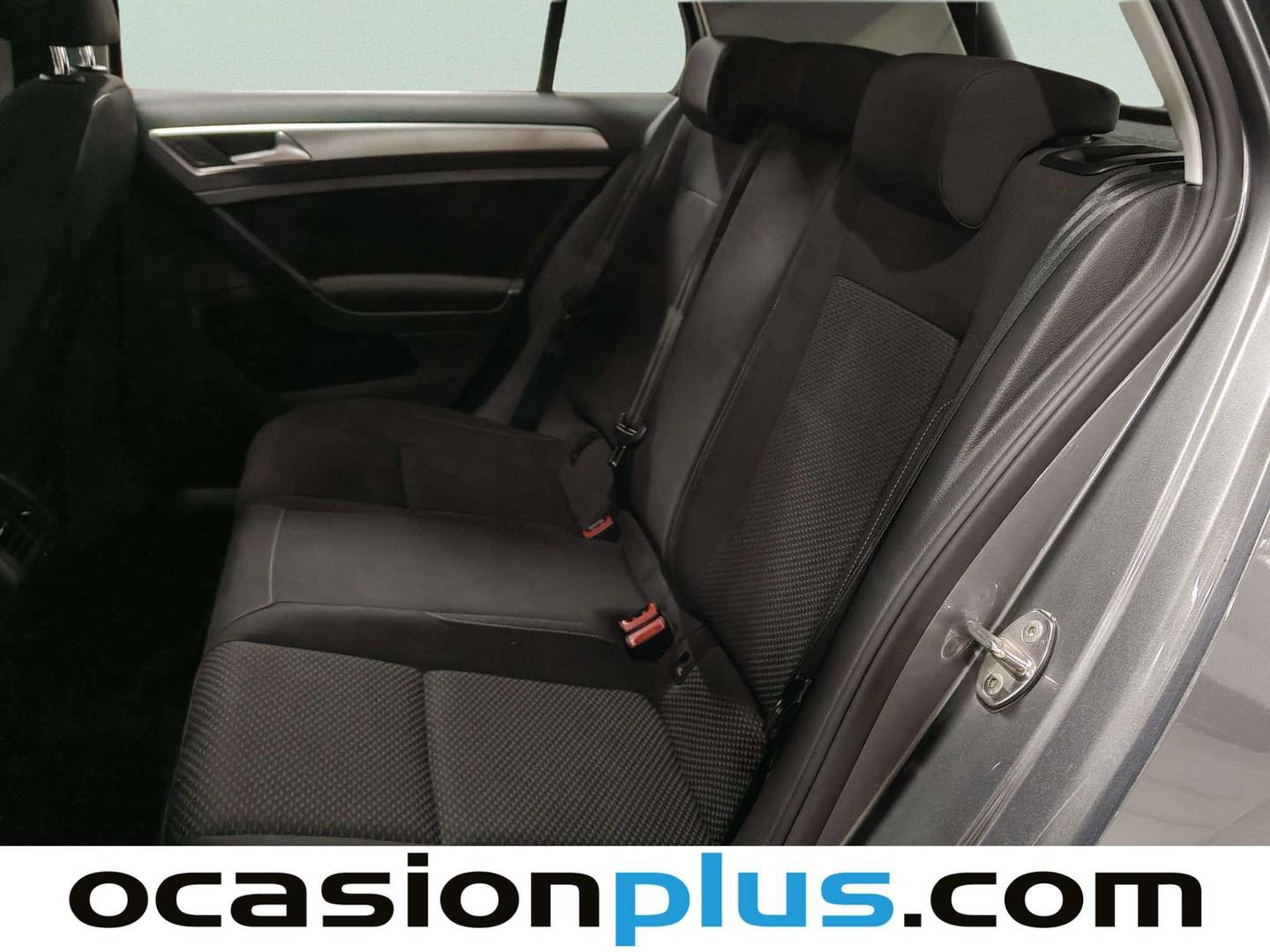 Foto asientos traseros Volkswagen Golf Volkswagen Golf Last Edition 1.5 TSI Evo (130 CV)