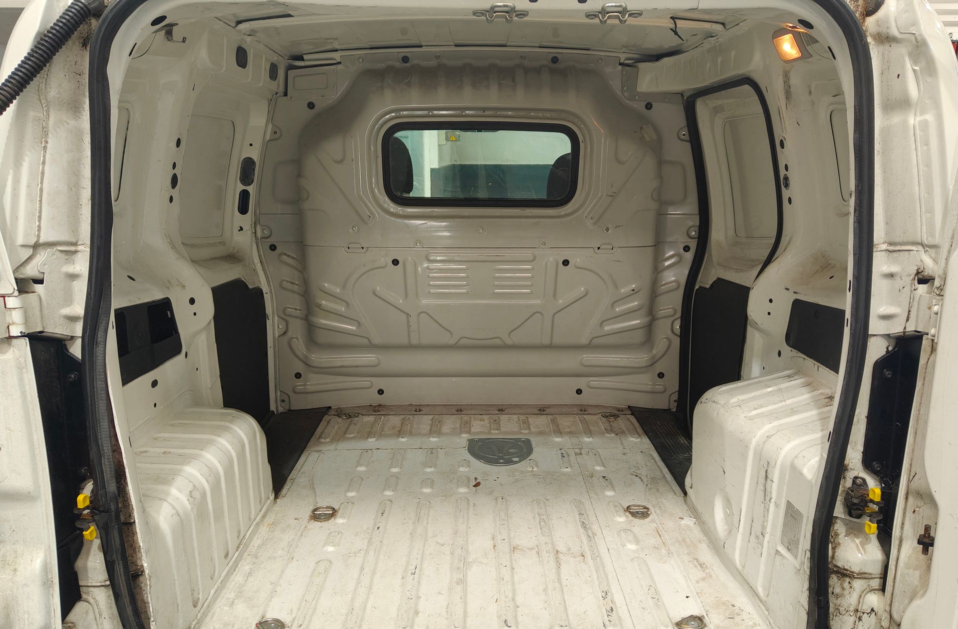 Fiat Fiorino Cargo Furgon 1.3 MultiJet Base - foto 11