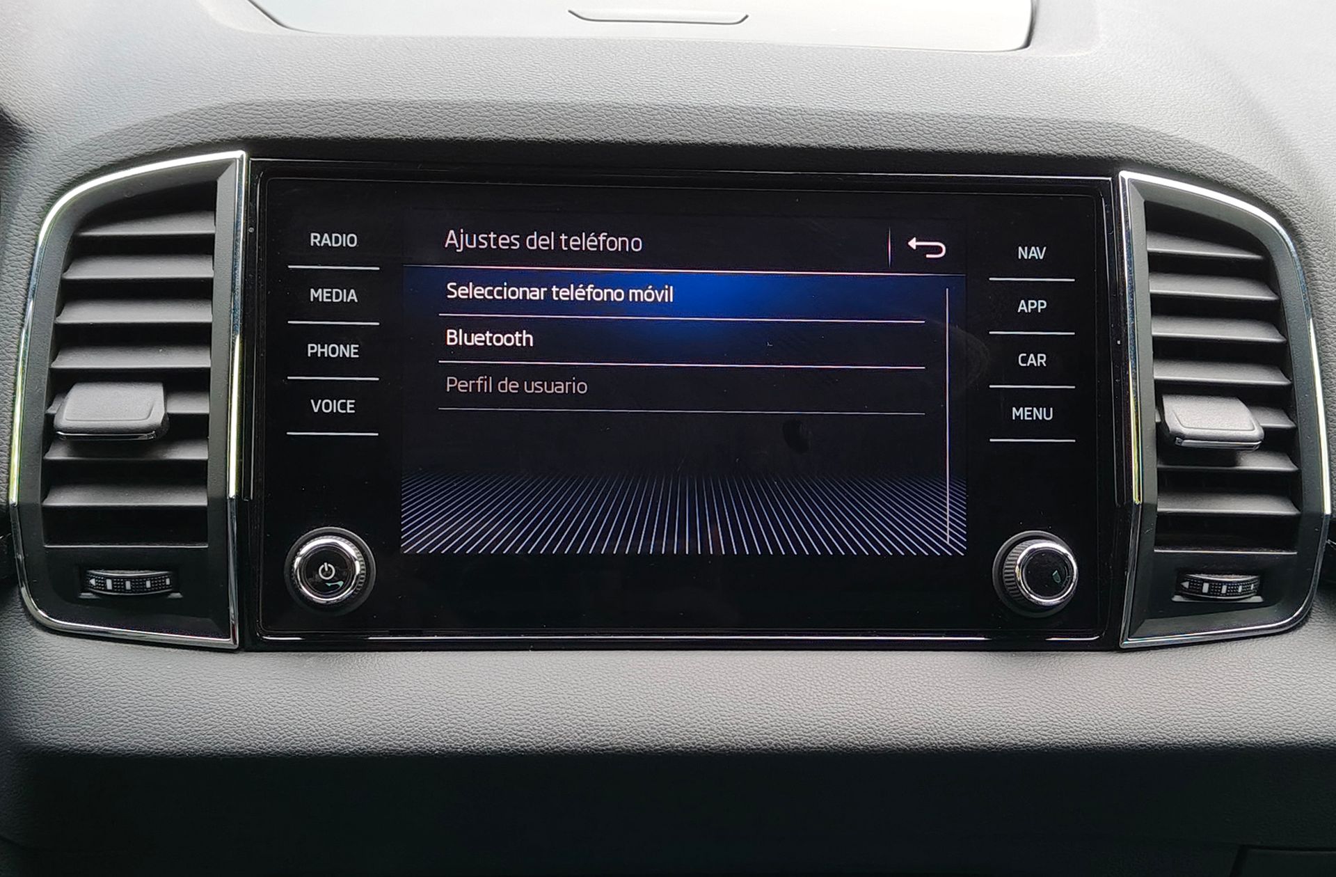 Škoda Karoq 1.5 TSI ACT Sportline - foto 32