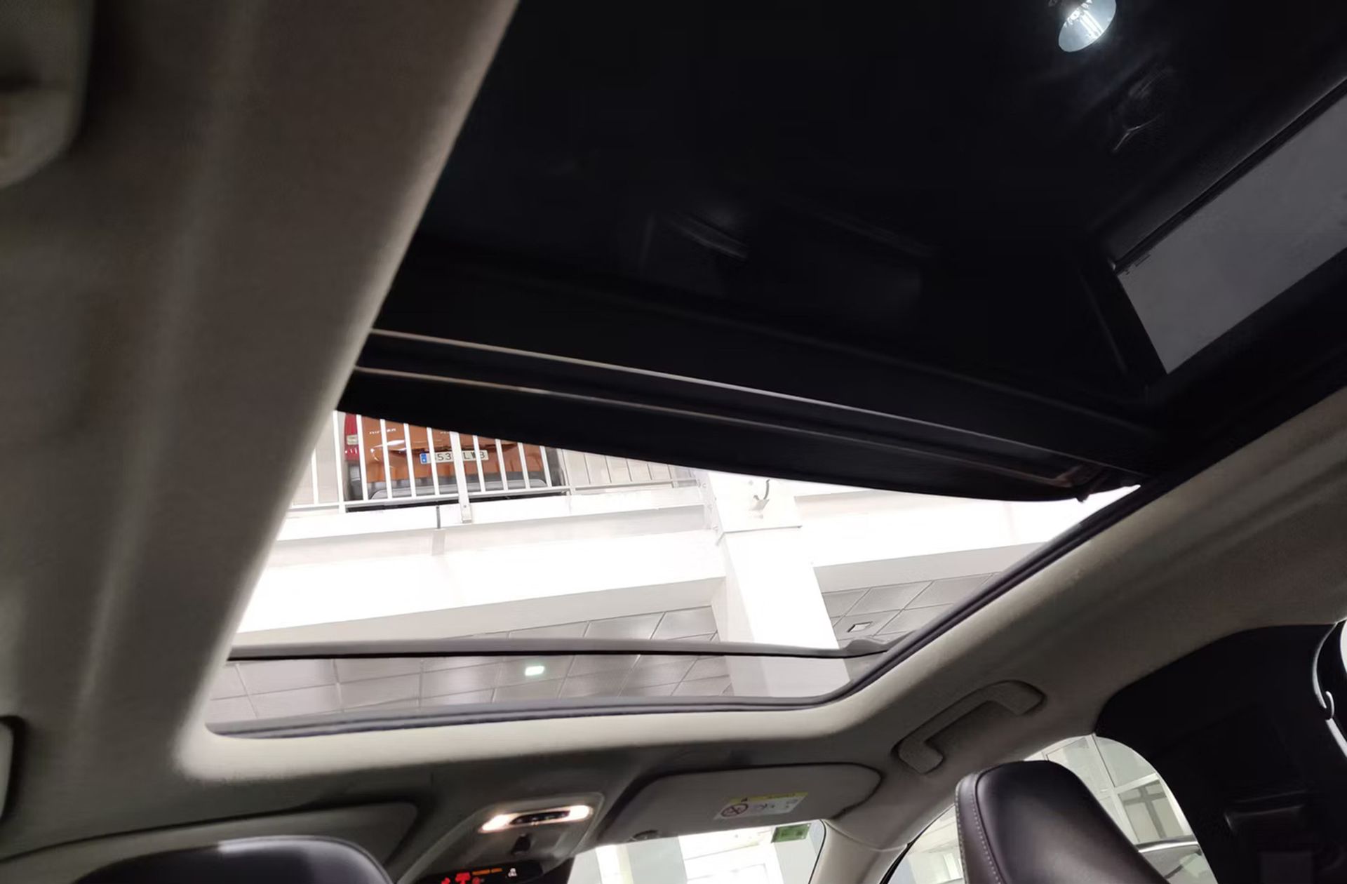 Volvo XC40 T3 Momentum - foto 6