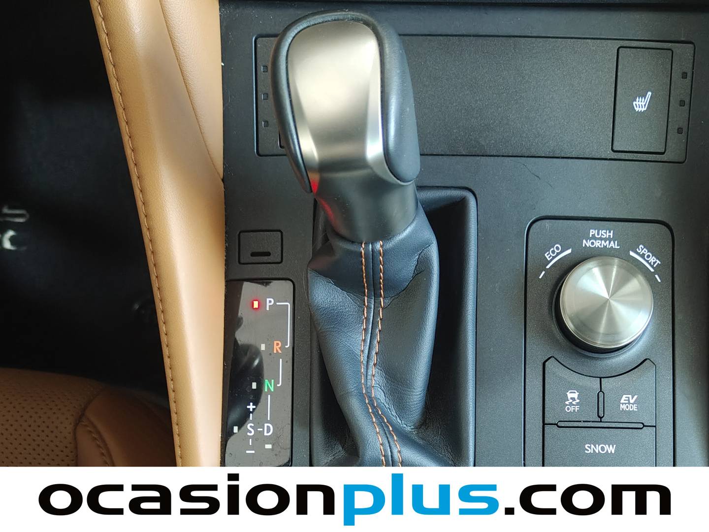 Foto Lexus RC Lexus RC 300h Executive (223 CV)