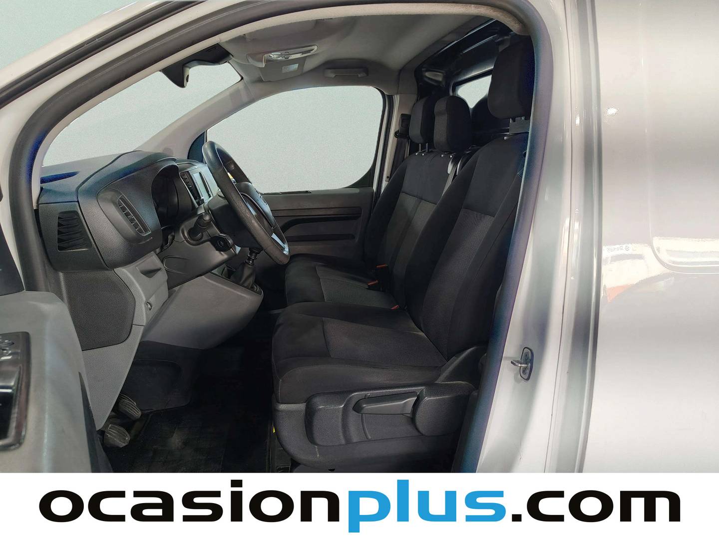 Foto asientos delanteros Opel Vivaro Opel Vivaro Furgon 1.5 Diesel M Standard Select (120 CV)
