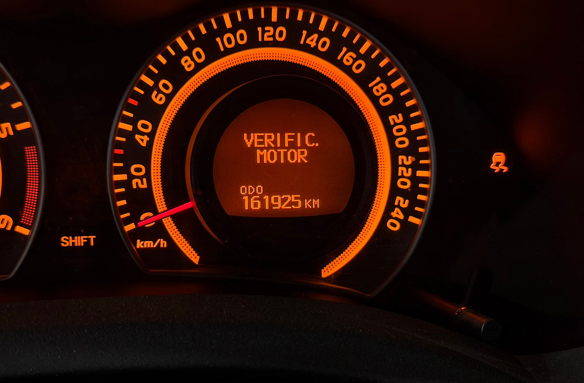 Toyota Auris 2.2 D-4D Sport - foto 8