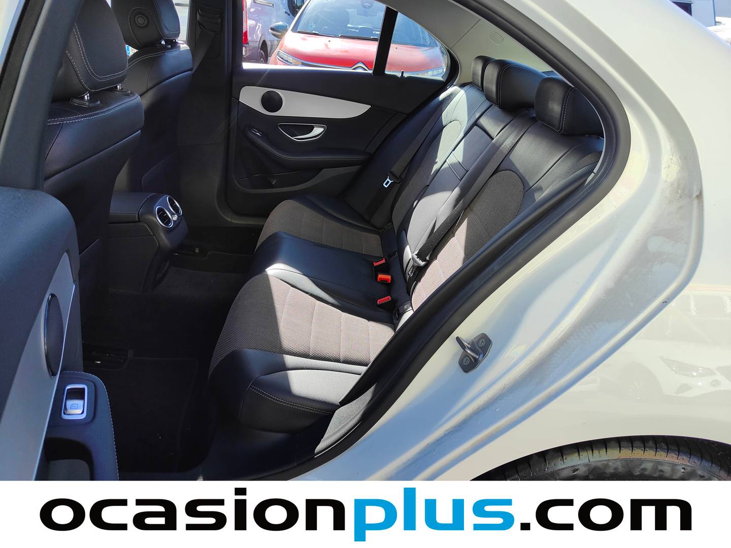 Foto asientos traseros Mercedes Clase C Mercedes Clase C 200 (184 CV) Pack AMG