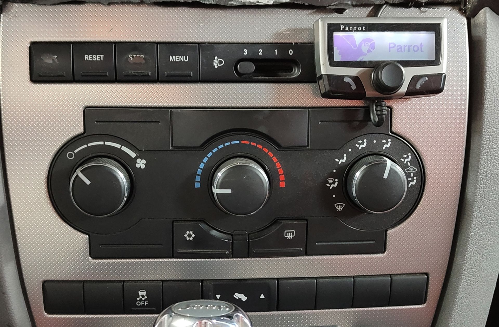 Jeep Commander 3.0 V6 CRD Limited 7 plazas - foto 27
