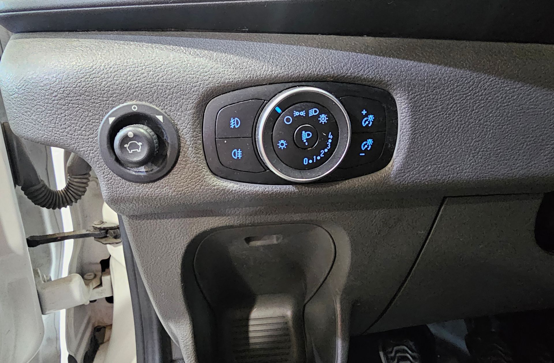 Ford Transit Kombi 350 L2H2 Trend - foto 10