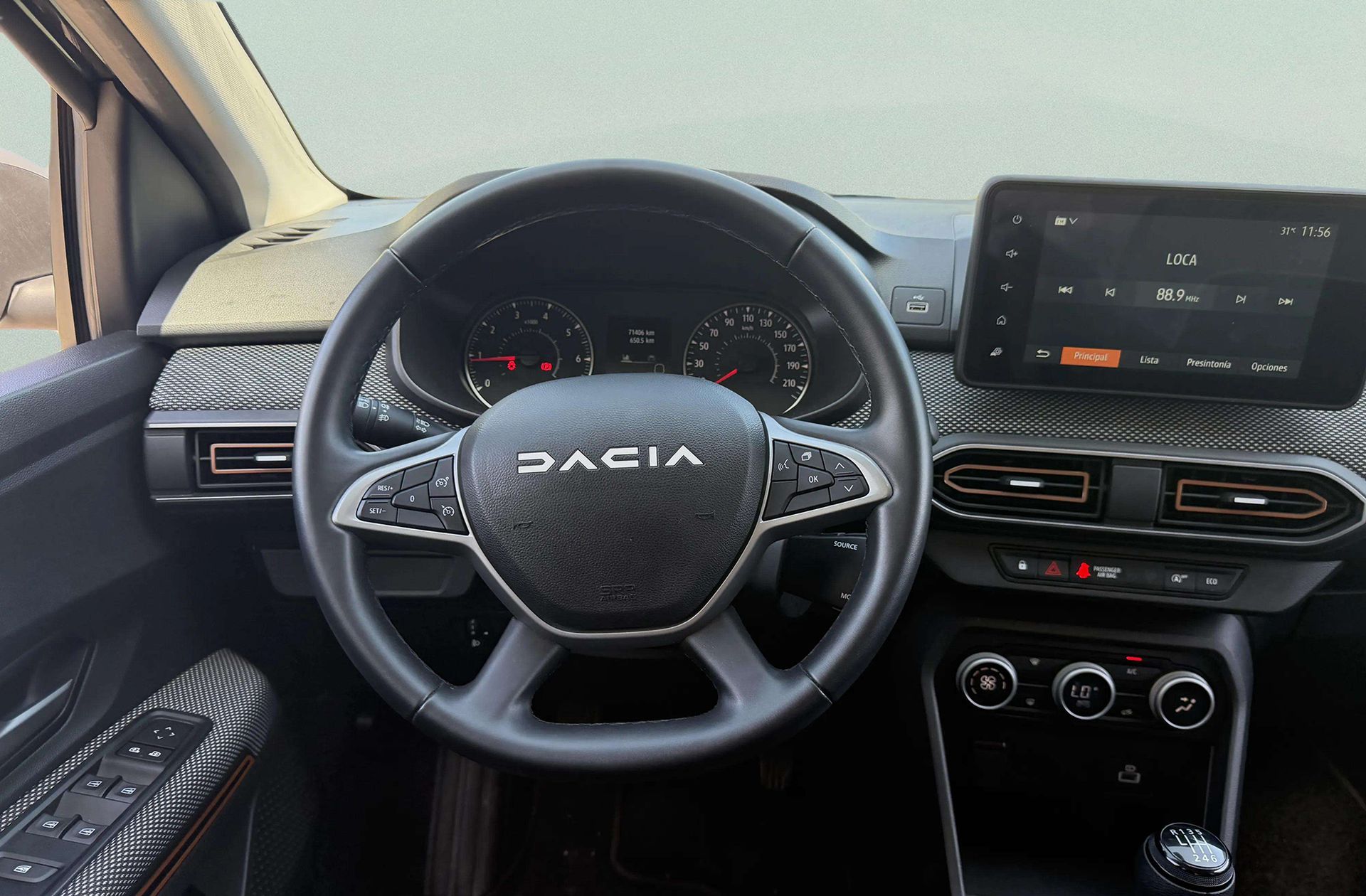 Dacia Sandero Stepway Expression Go TCe - foto 22