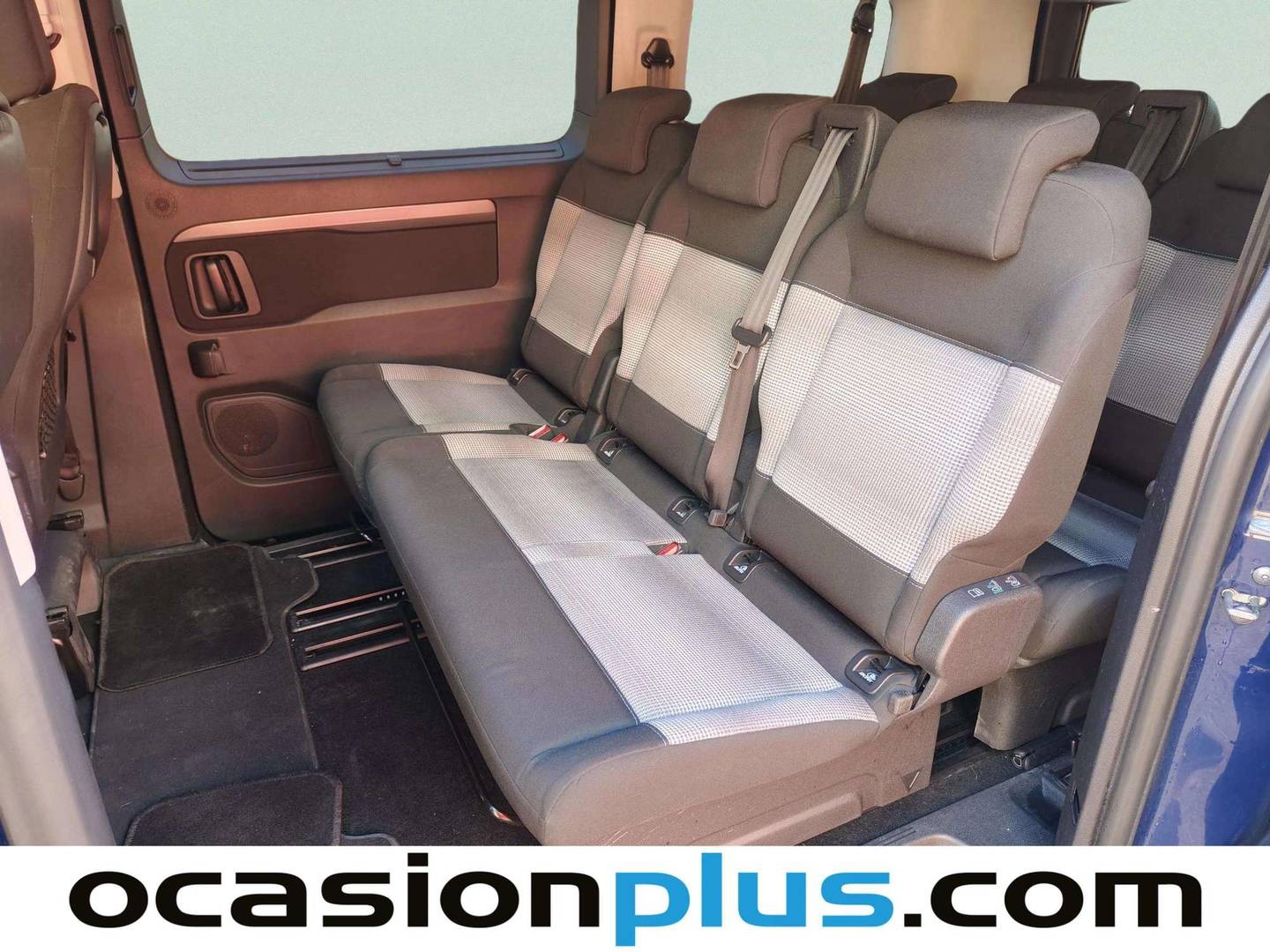 Foto asientos traseros Citroën Spacetourer Citroën Spacetourer BlueHDi 115 S&S Talla M Feel (115 CV) 8 Plazas