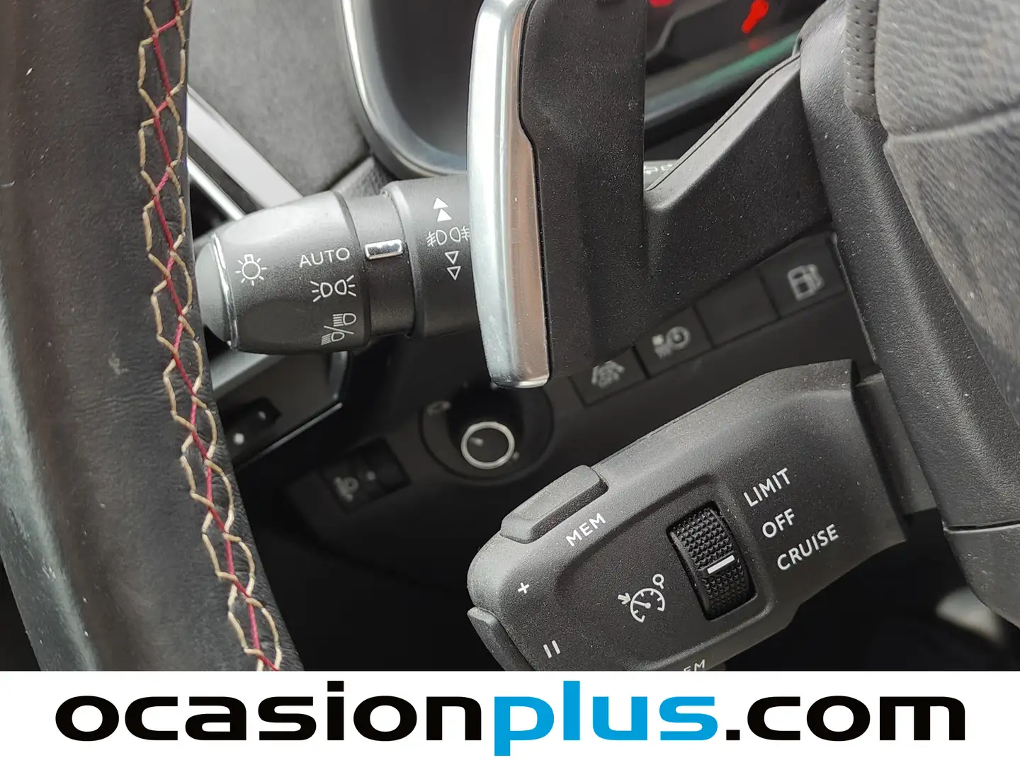 Foto DS DS 7 Crossback DS DS7 Crossback E-Tense 300 Performance Line+ 4WD Auto (300 CV)