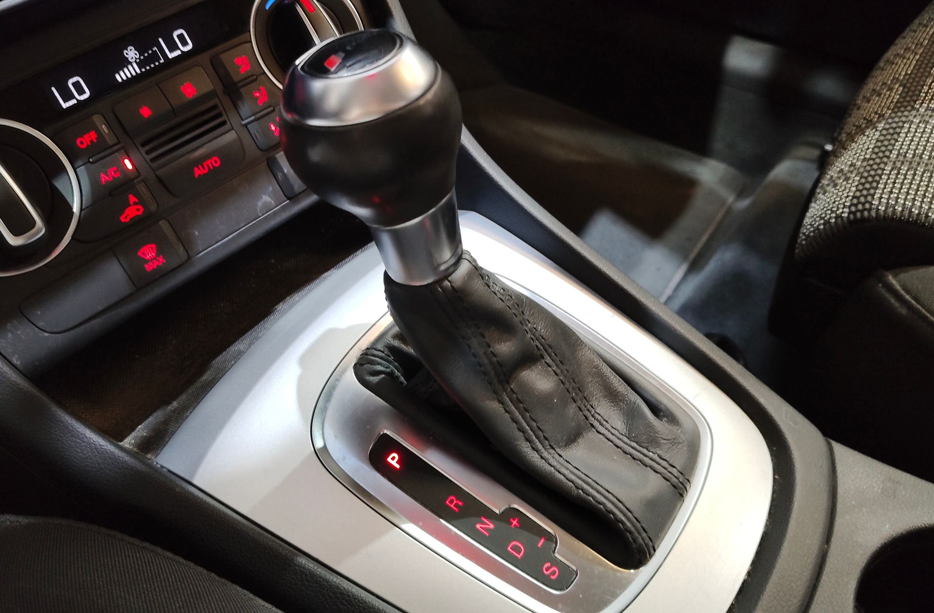 Audi Q3 Sport edition 1.4 TFSI CoD S tronic - foto 5