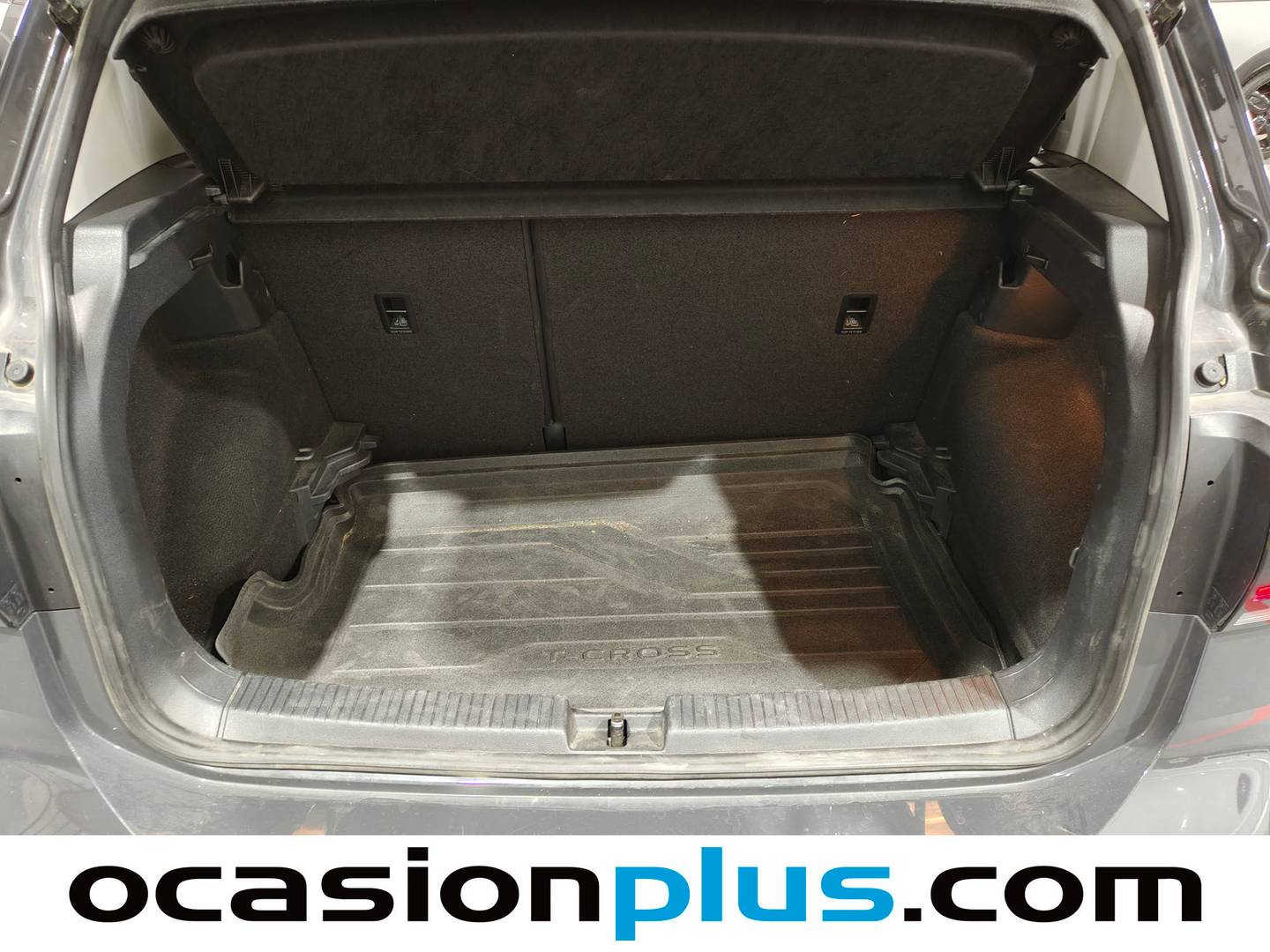 Foto Volkswagen T-Cross Volkswagen T-Cross Advance 1.0 TSI (115 CV) siete plazas