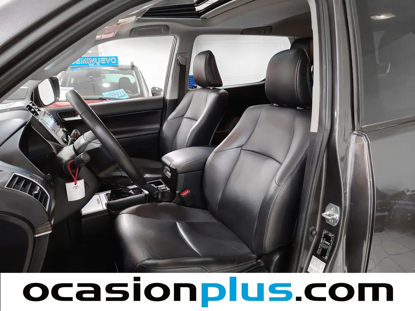 Foto Toyota Land Cruiser Toyota Land Cruiser 2.8 D-4D VXL Auto (204 CV)