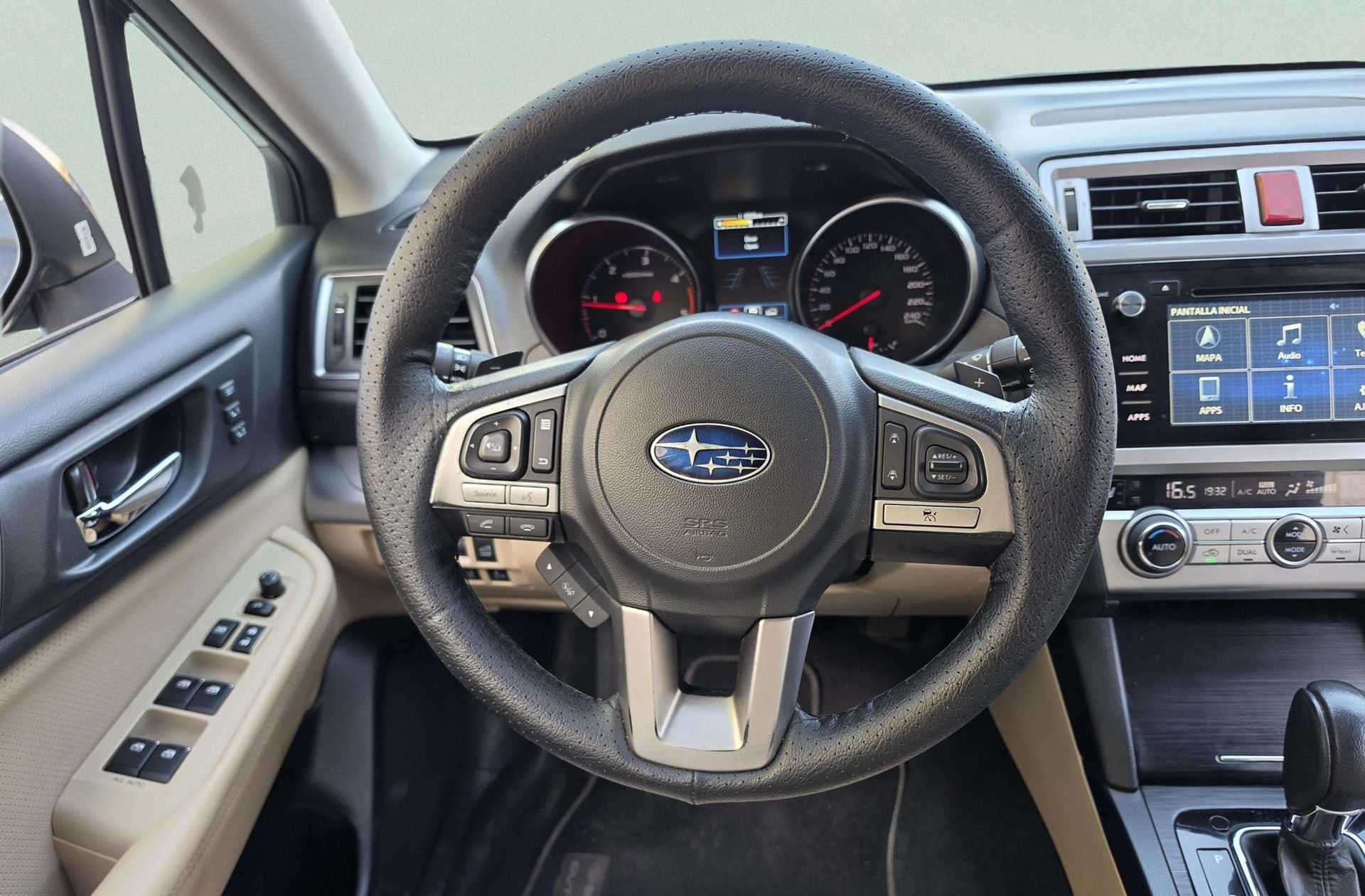 Subaru Outback 2.0 TD Executive Plus CVT Lineartron AWD - foto 27
