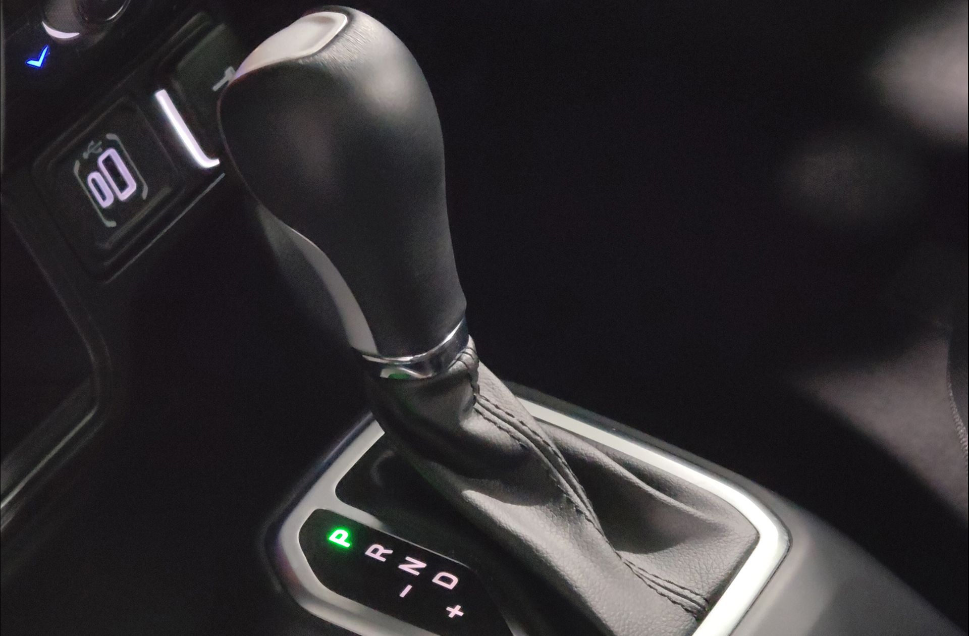 Jeep Renegade eHybrid 1.5 Limited ATX - foto 5