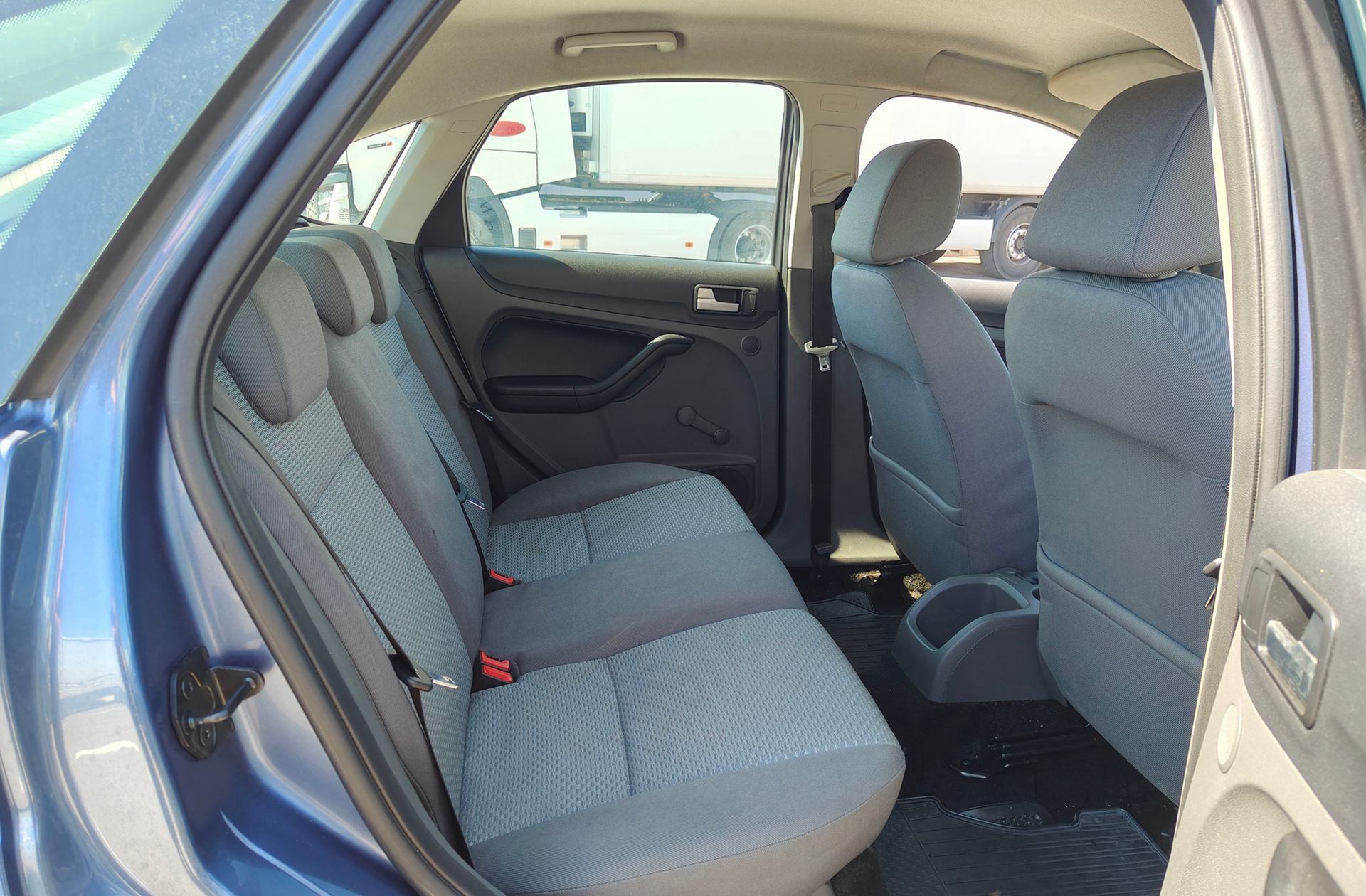 Ford Focus 1.8 TDCi Trend - foto 13