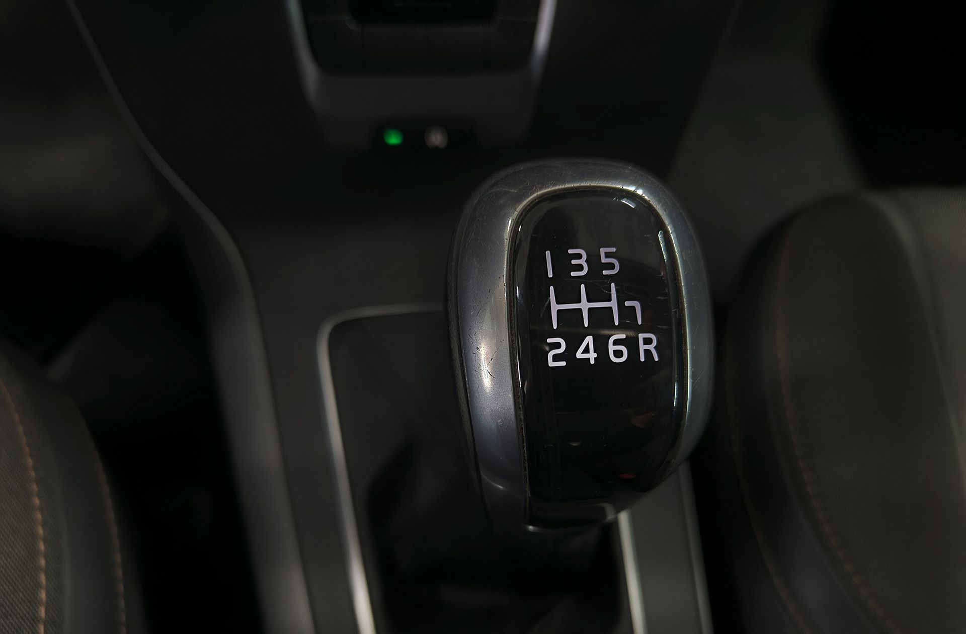 Volvo V40 D2 Momentum - foto 5
