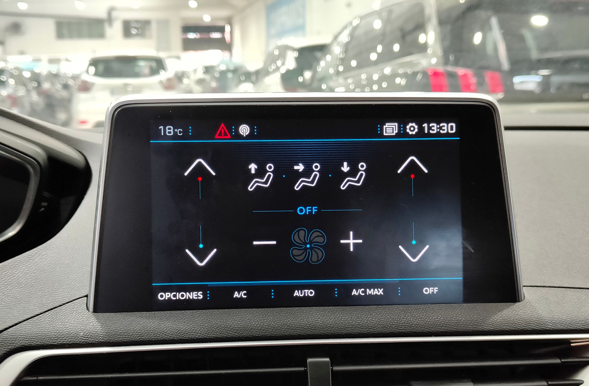 Peugeot 3008 BlueHDi 130 Allure - foto 32