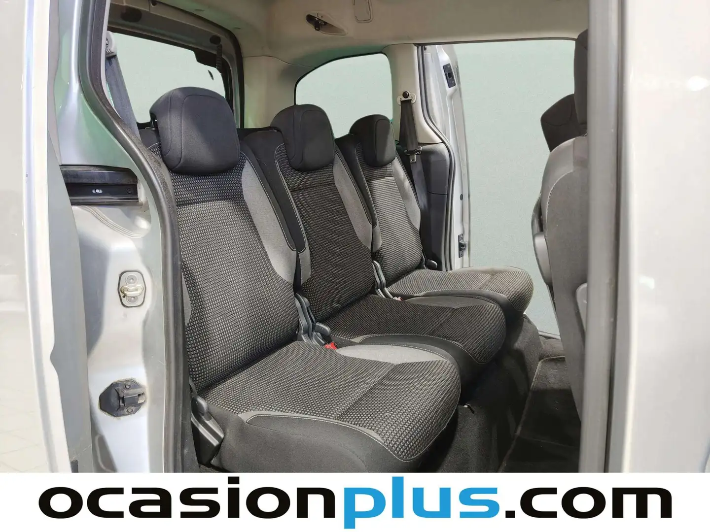 Foto Peugeot Partner Peugeot Partner Tepee Tepee BlueHDi 100 Outdoor (100 CV)