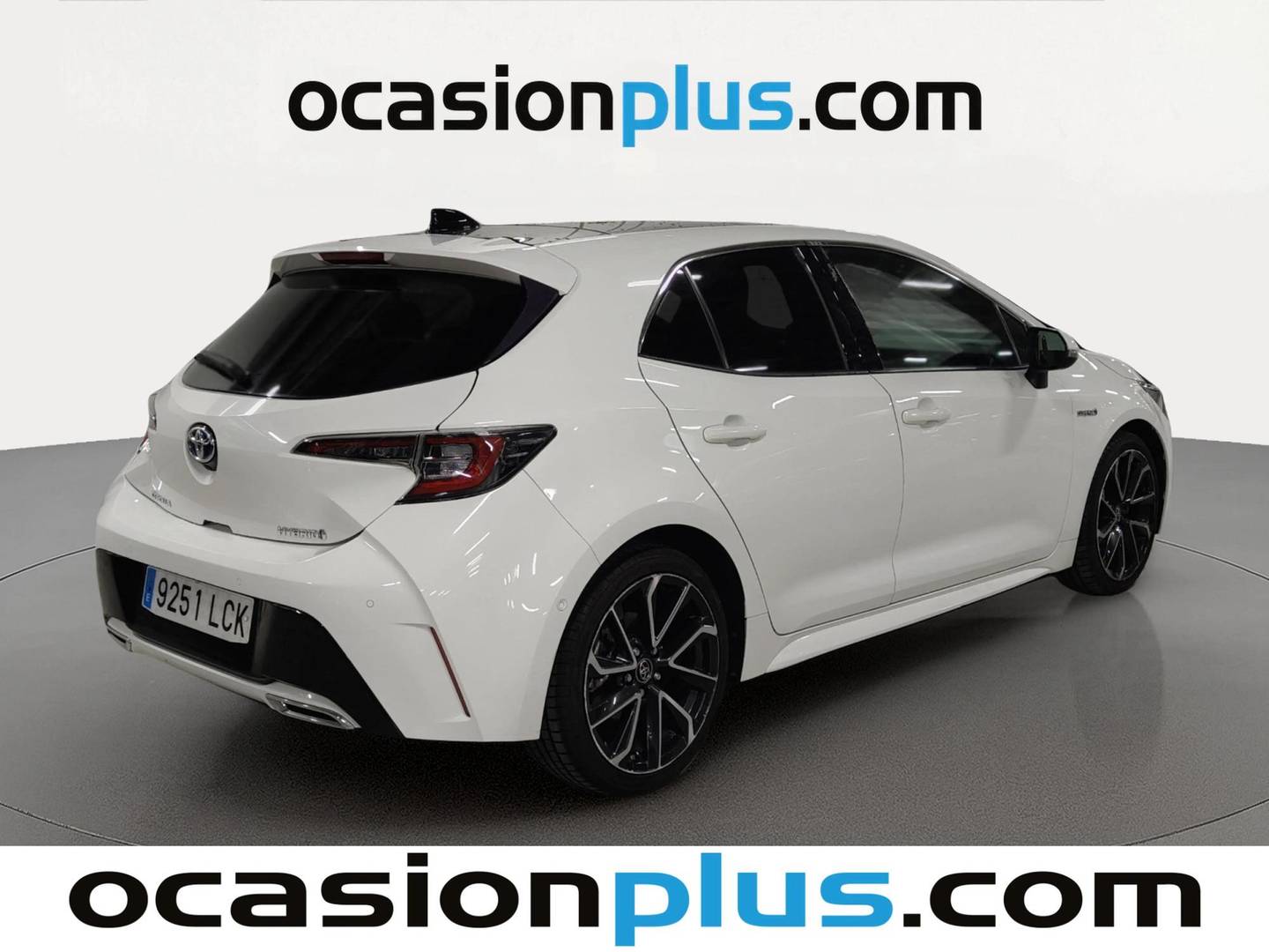 Foto trasera Toyota Corolla Toyota Corolla 180H Advance E-CVT (180 CV) derecha