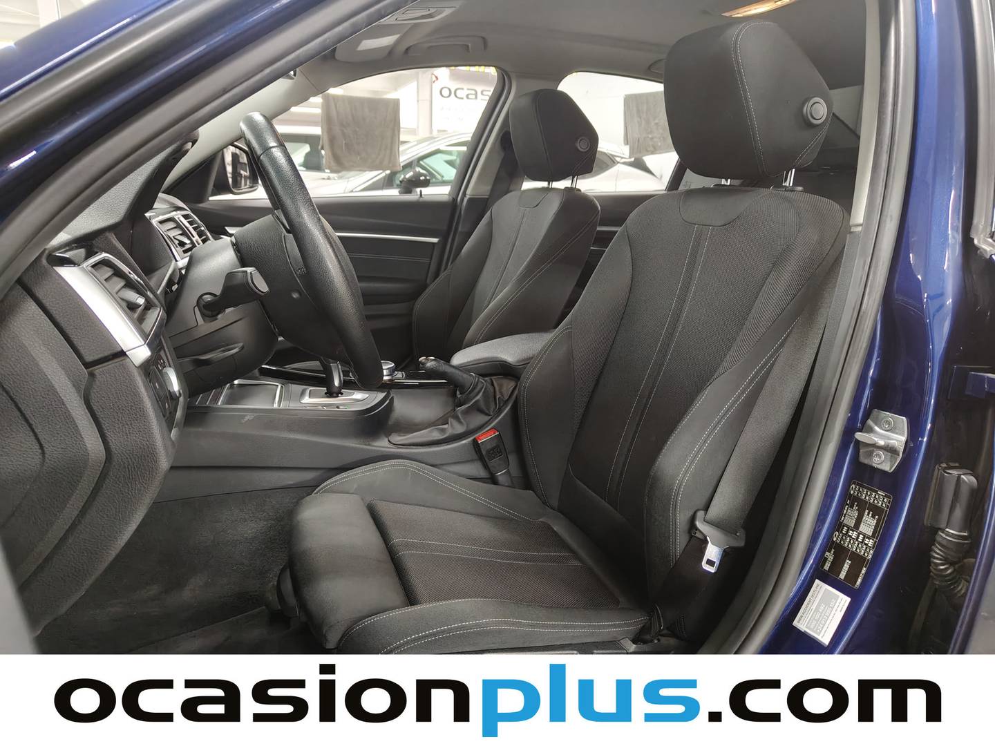 Foto asientos delanteros BMW Serie 3 BMW Serie 3 318d Business (150 CV)